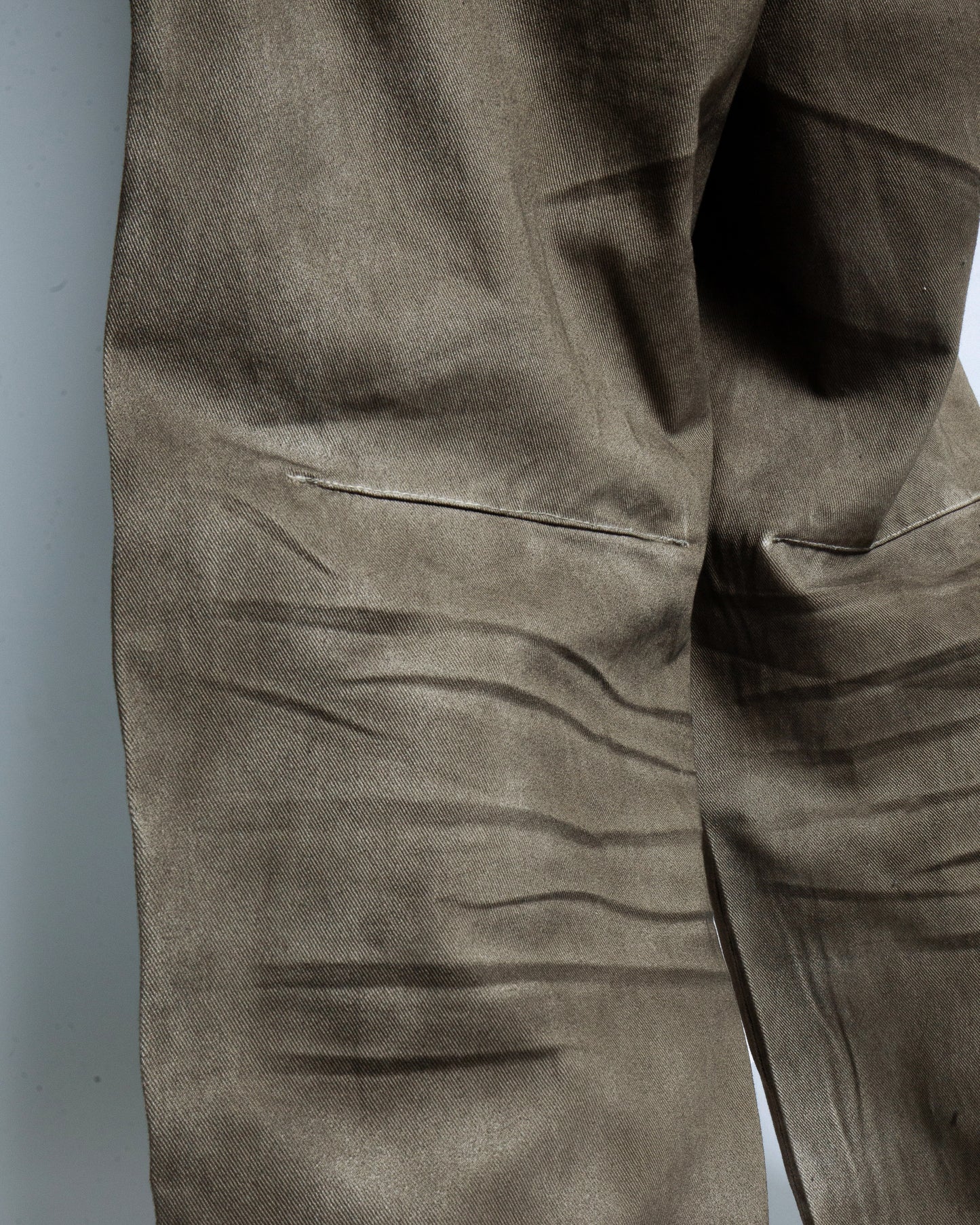 wide baggy spray processing denim trousers