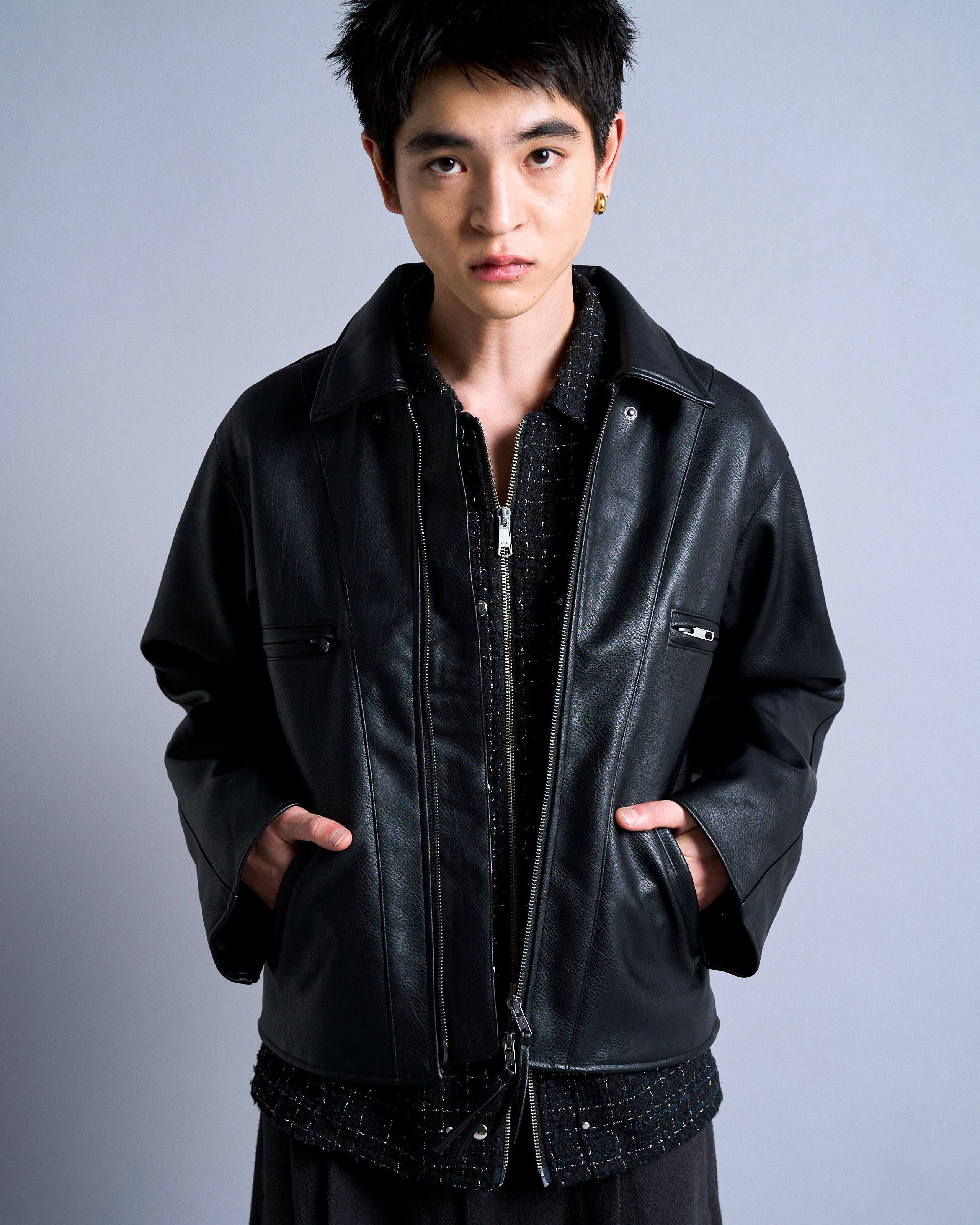 Camphor wood 短丈ダブルジップPUスポーツレザージャケット short length zipped PU-leather sport jacket – CAMPHOR WOOD