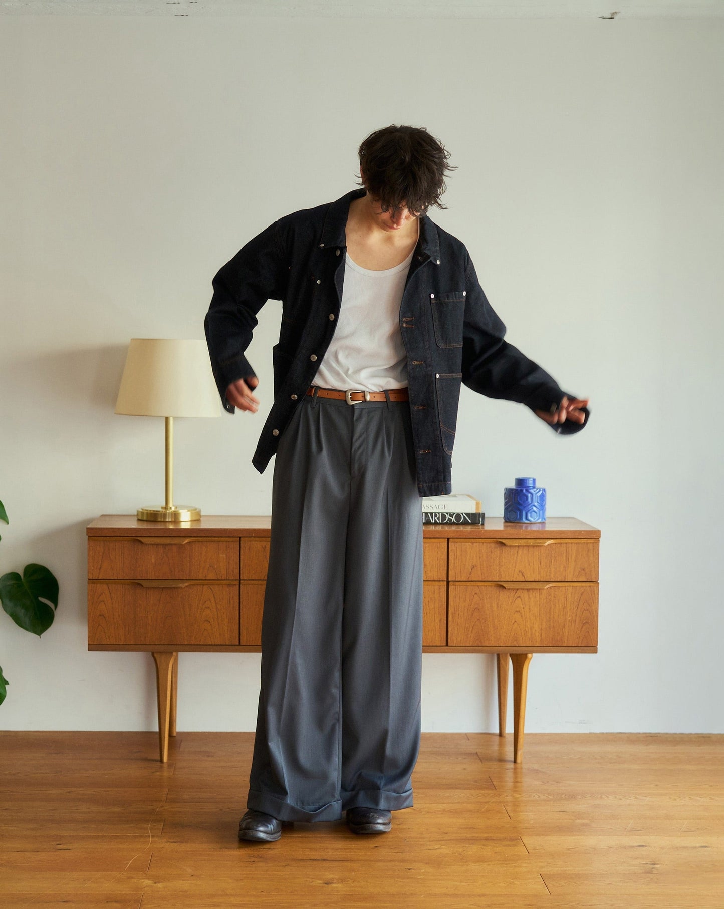 2tuck wide baggy flare slacks