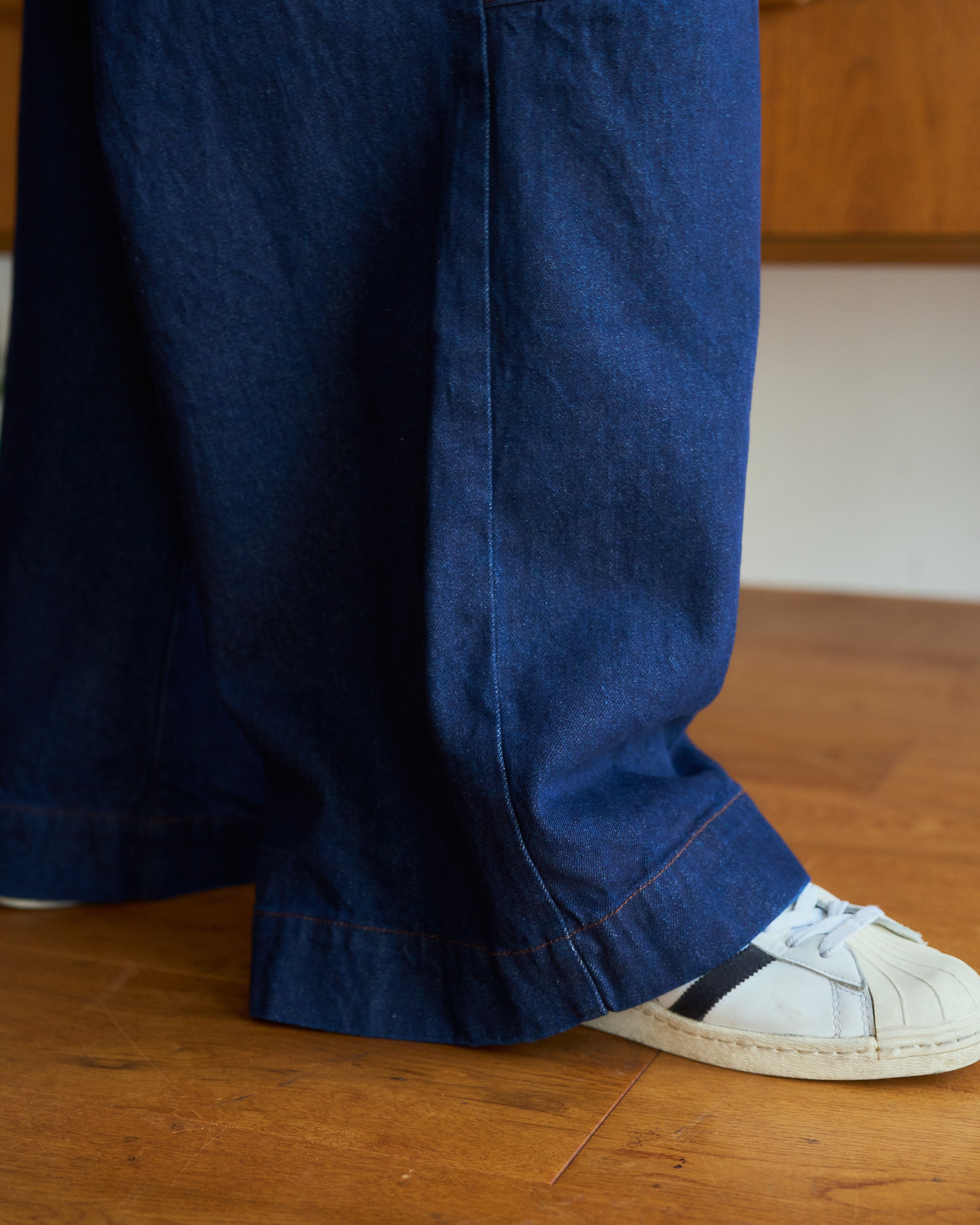 knee tuck wide baggy denim pants – CAMPHOR WOOD - OFFICIAL