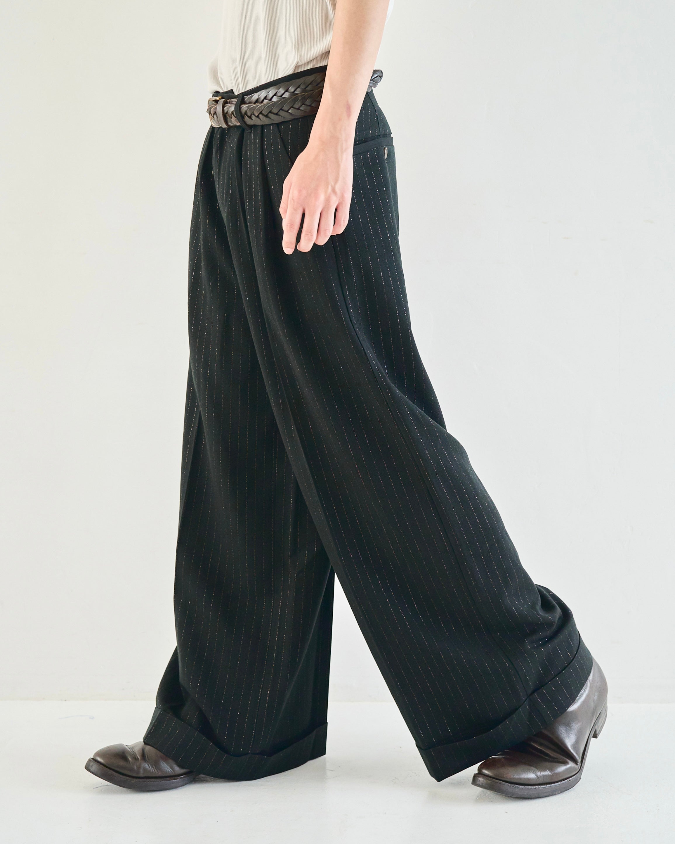 【新品未開封】カンファーウッド2tuck wide baggy slacks 2tuck wide baggy flare rame slacks – CAMPHOR WOOD - OFFICIAL