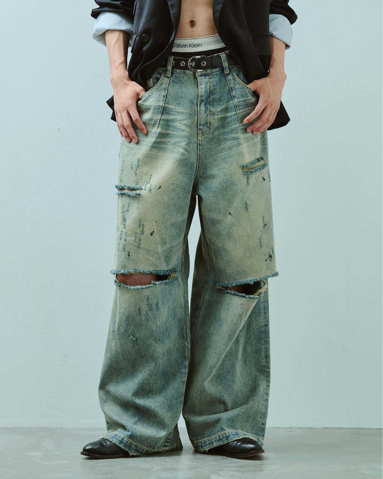 wide baggy broken denim trousers