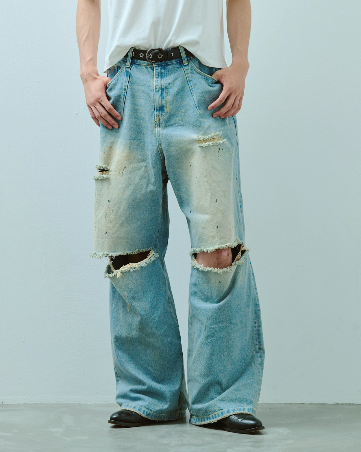 wide baggy broken denim trousers
