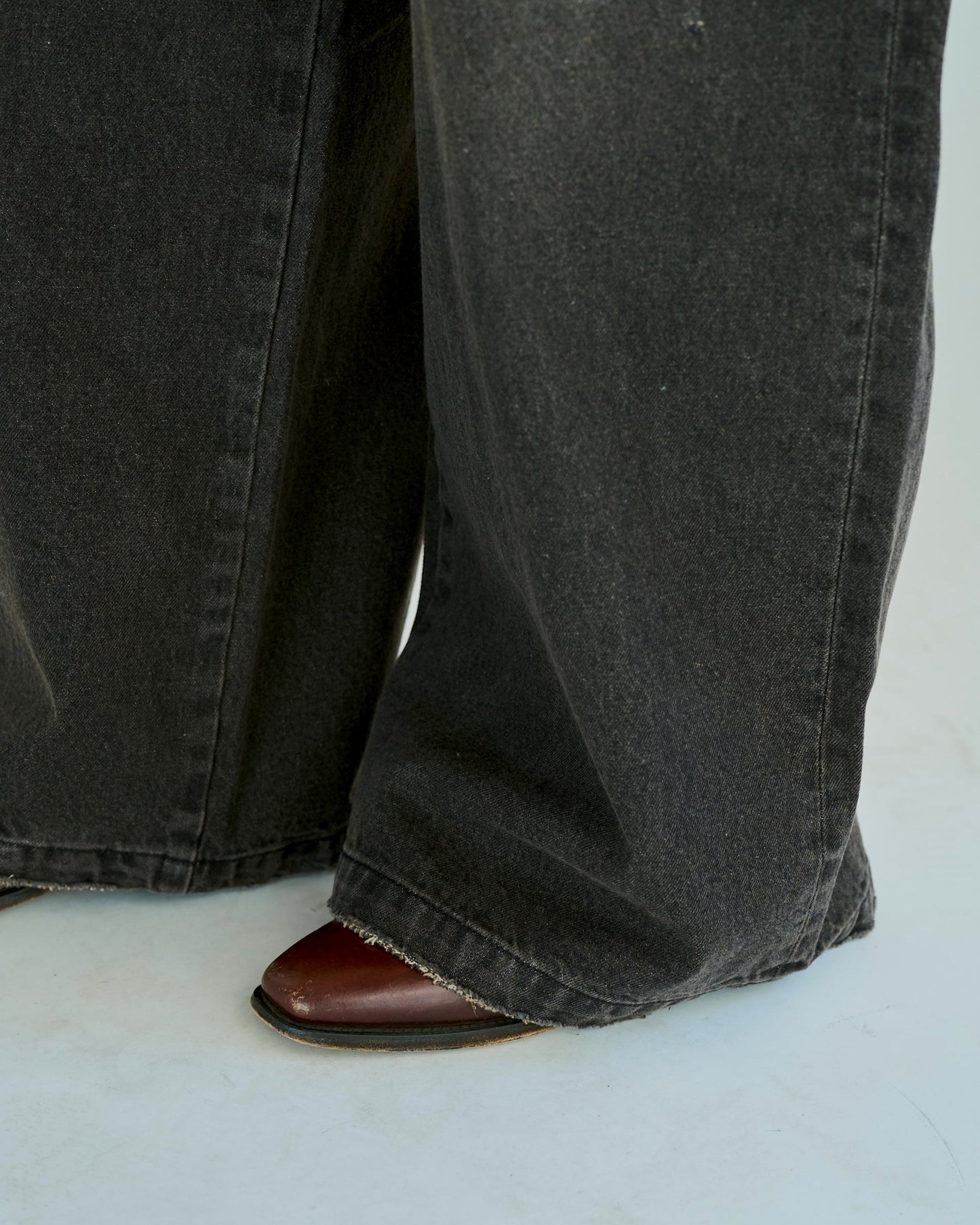 wide baggy overdye denim trousers