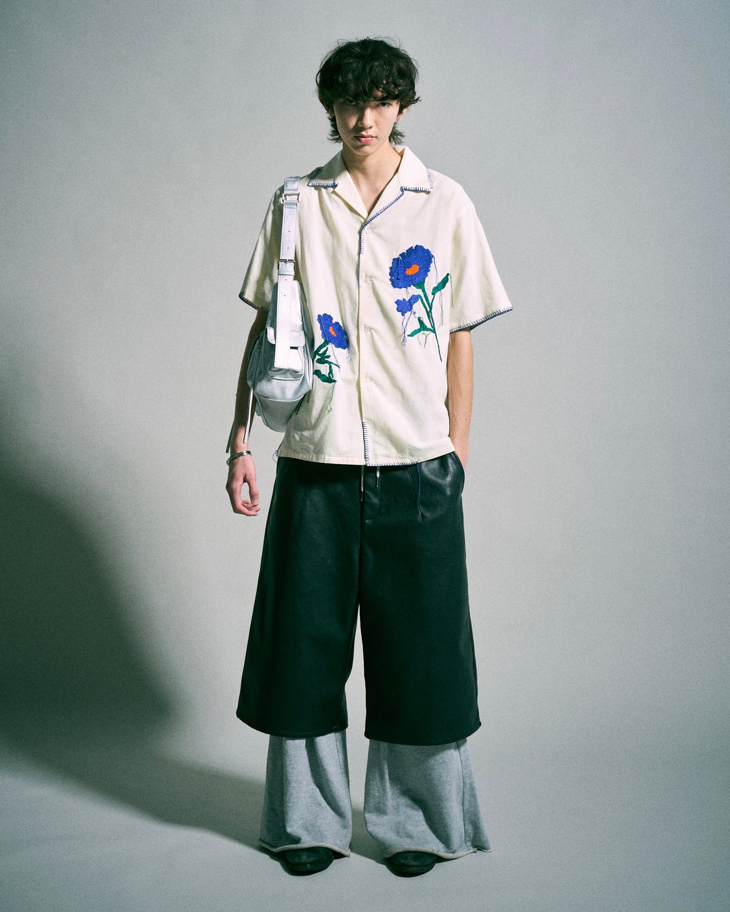 FLOWER EMBROIDERY SAGARA H/S SHIRT