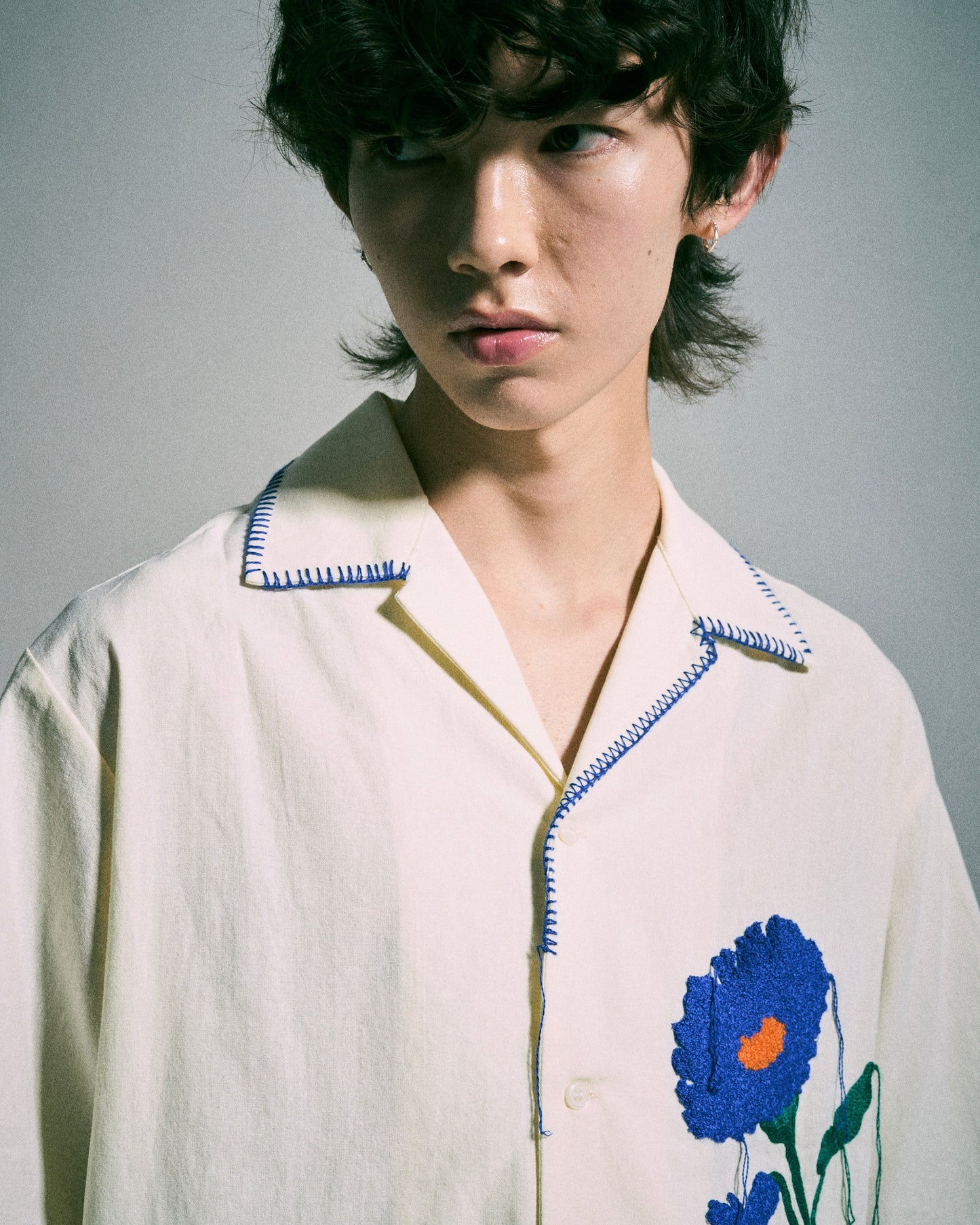 FLOWER EMBROIDERY SAGARA H/S SHIRT