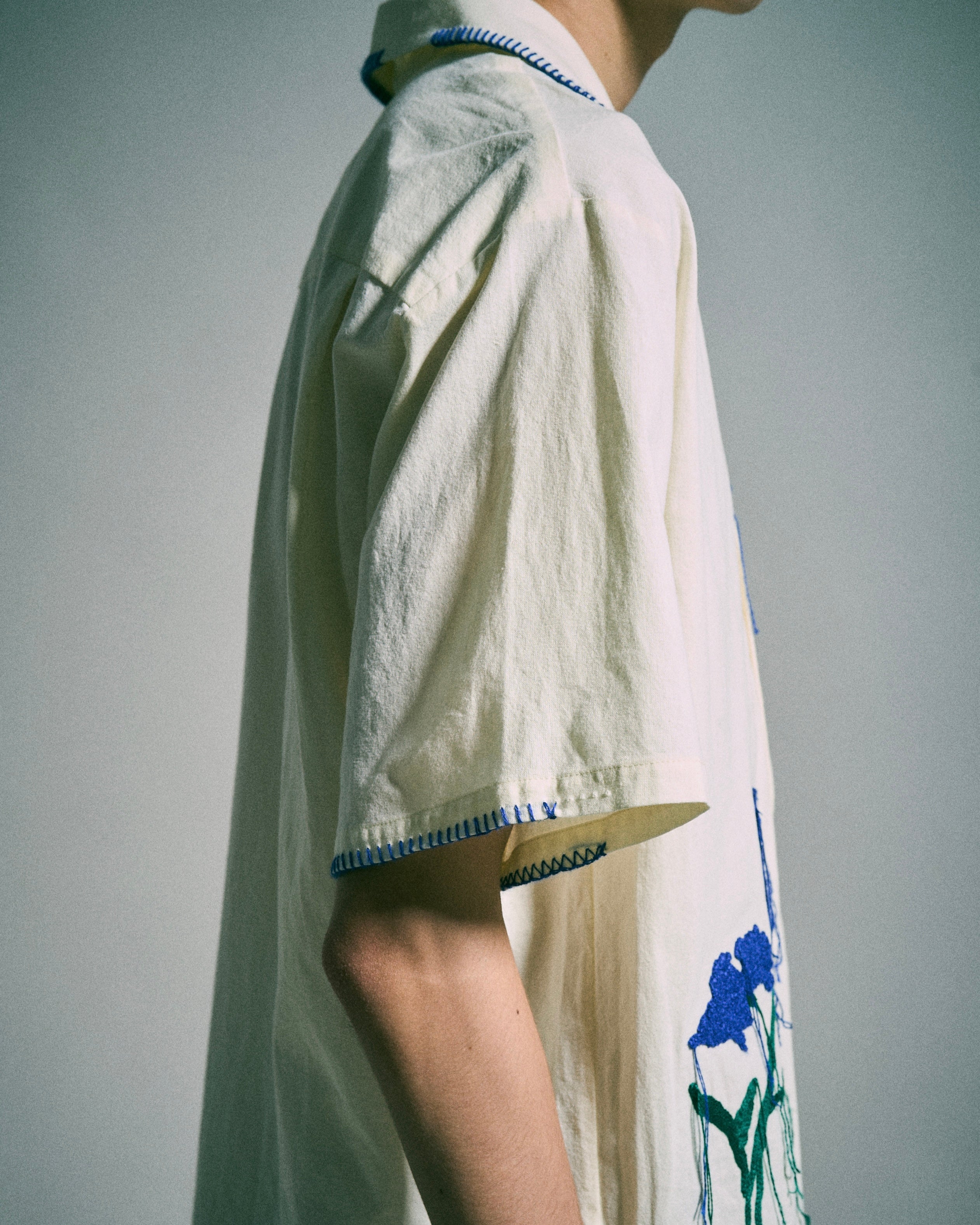 FLOWER EMBROIDERY SAGARA H/S SHIRT – CAMPHOR WOOD - OFFICIAL