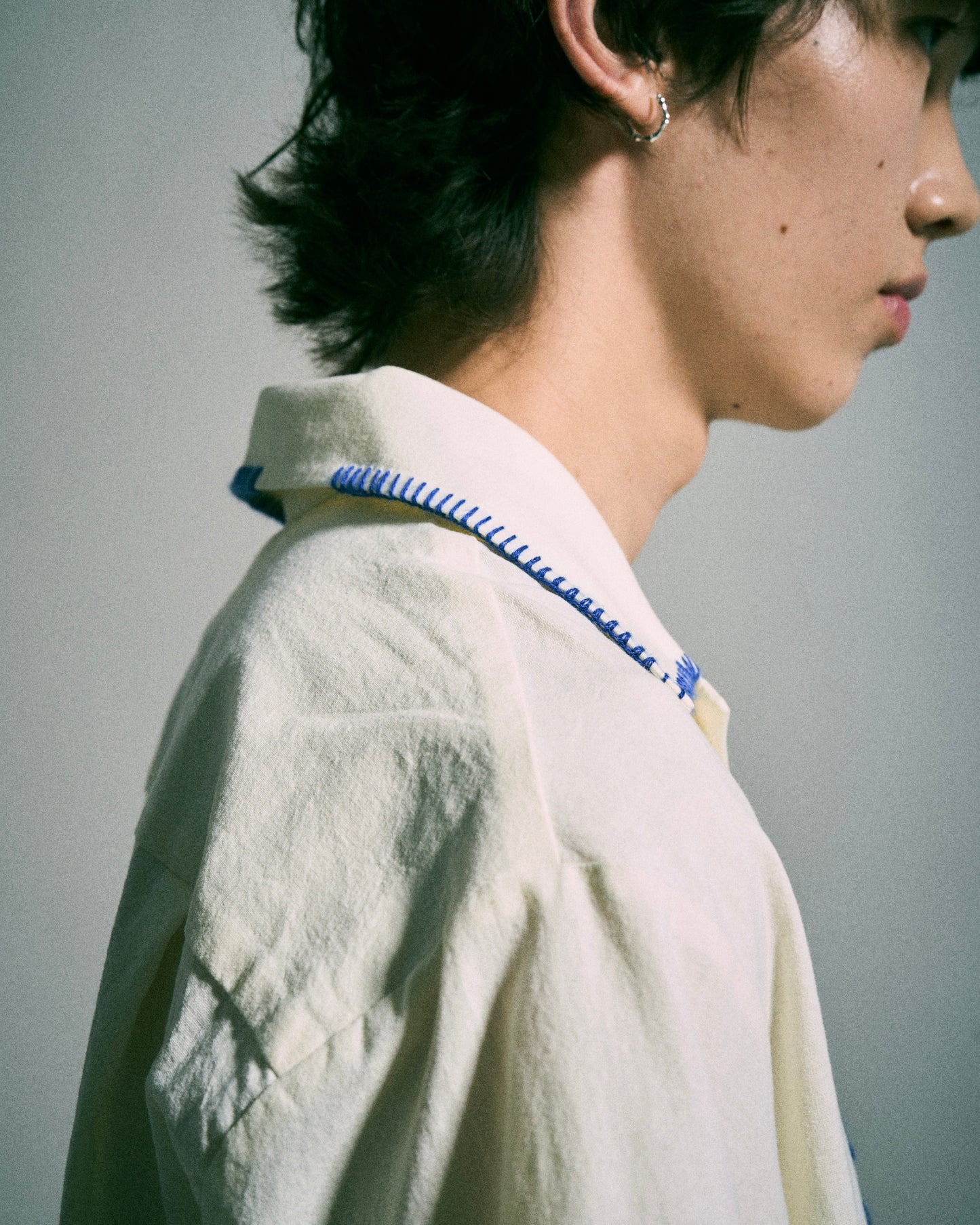 FLOWER EMBROIDERY SAGARA H/S SHIRT