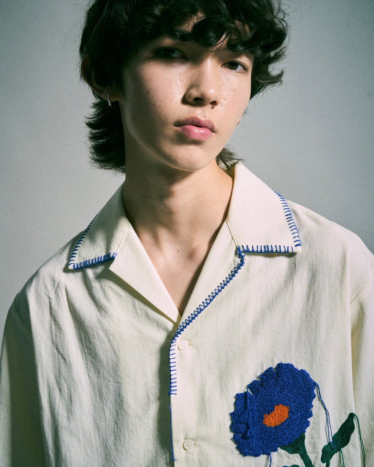 FLOWER EMBROIDERY SAGARA H/S SHIRT