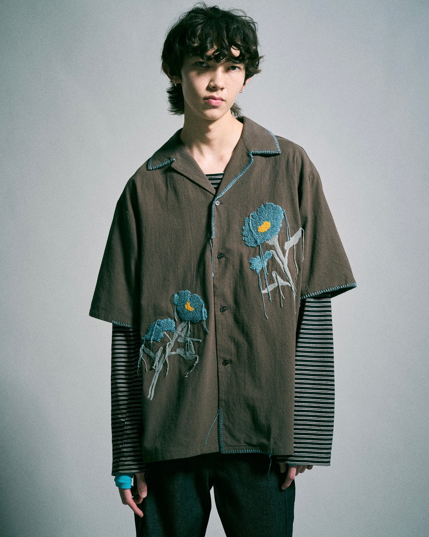 FLOWER EMBROIDERY SAGARA H/S SHIRT
