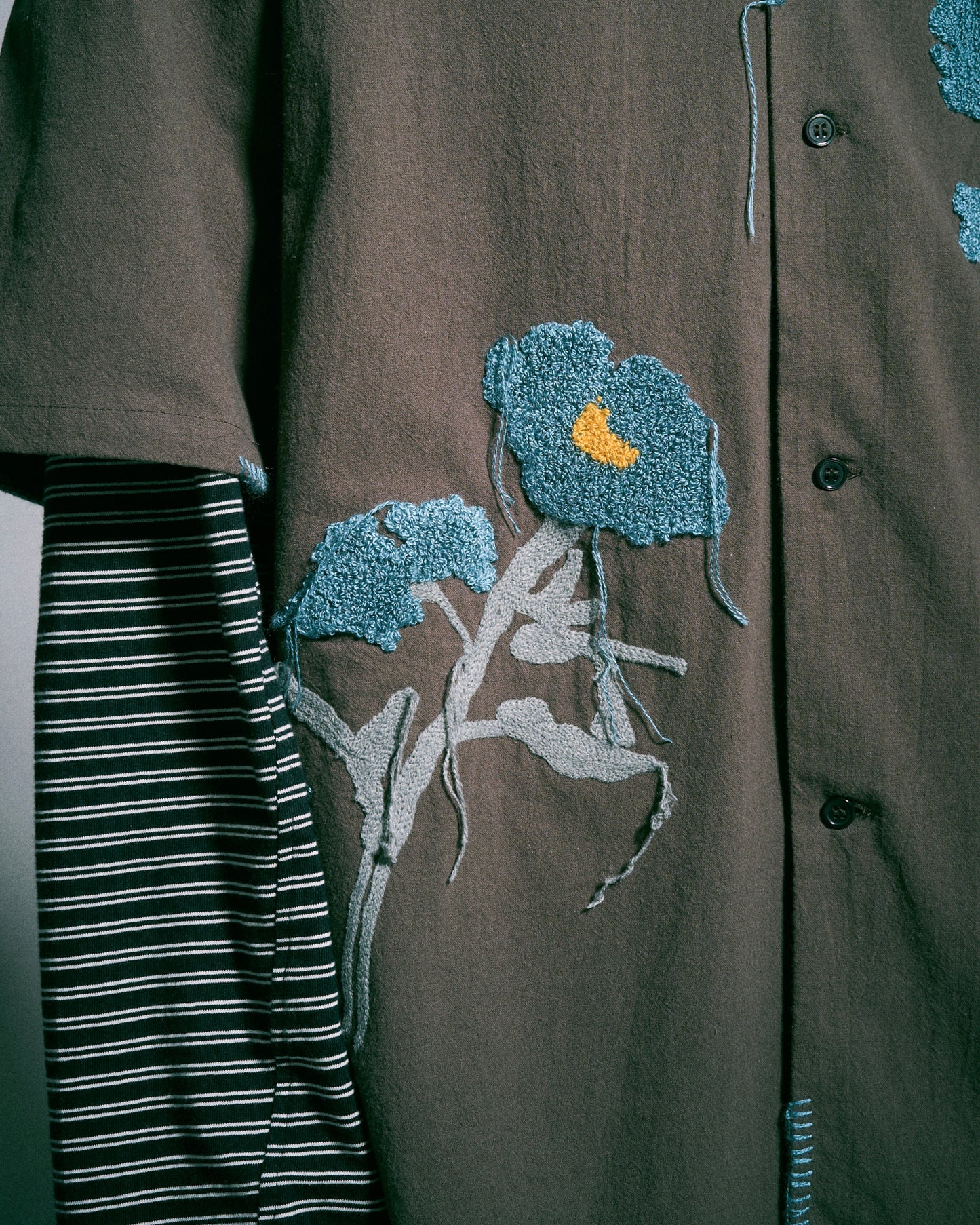 FLOWER EMBROIDERY SAGARA H/S SHIRT