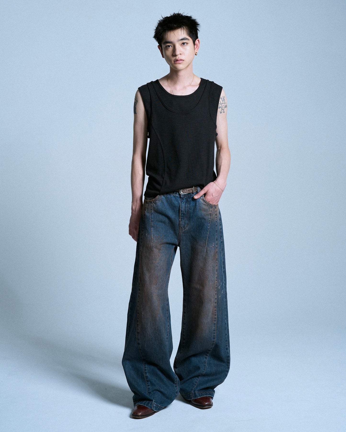 SIDE SEAM SEMI-FLARE SLUB JEANS