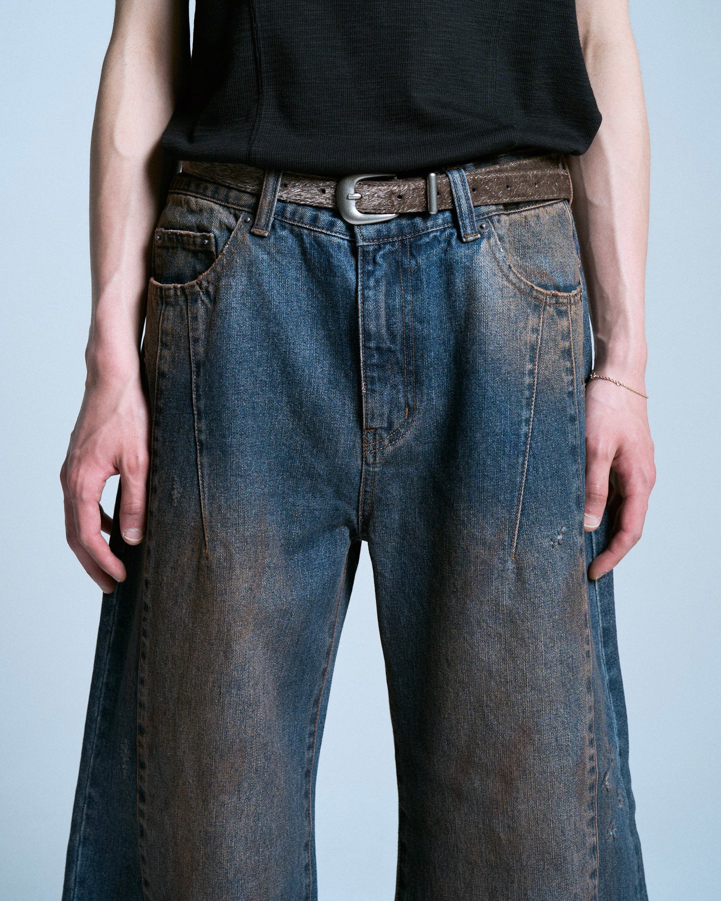 SIDE SEAM SEMI-FLARE SLUB JEANS
