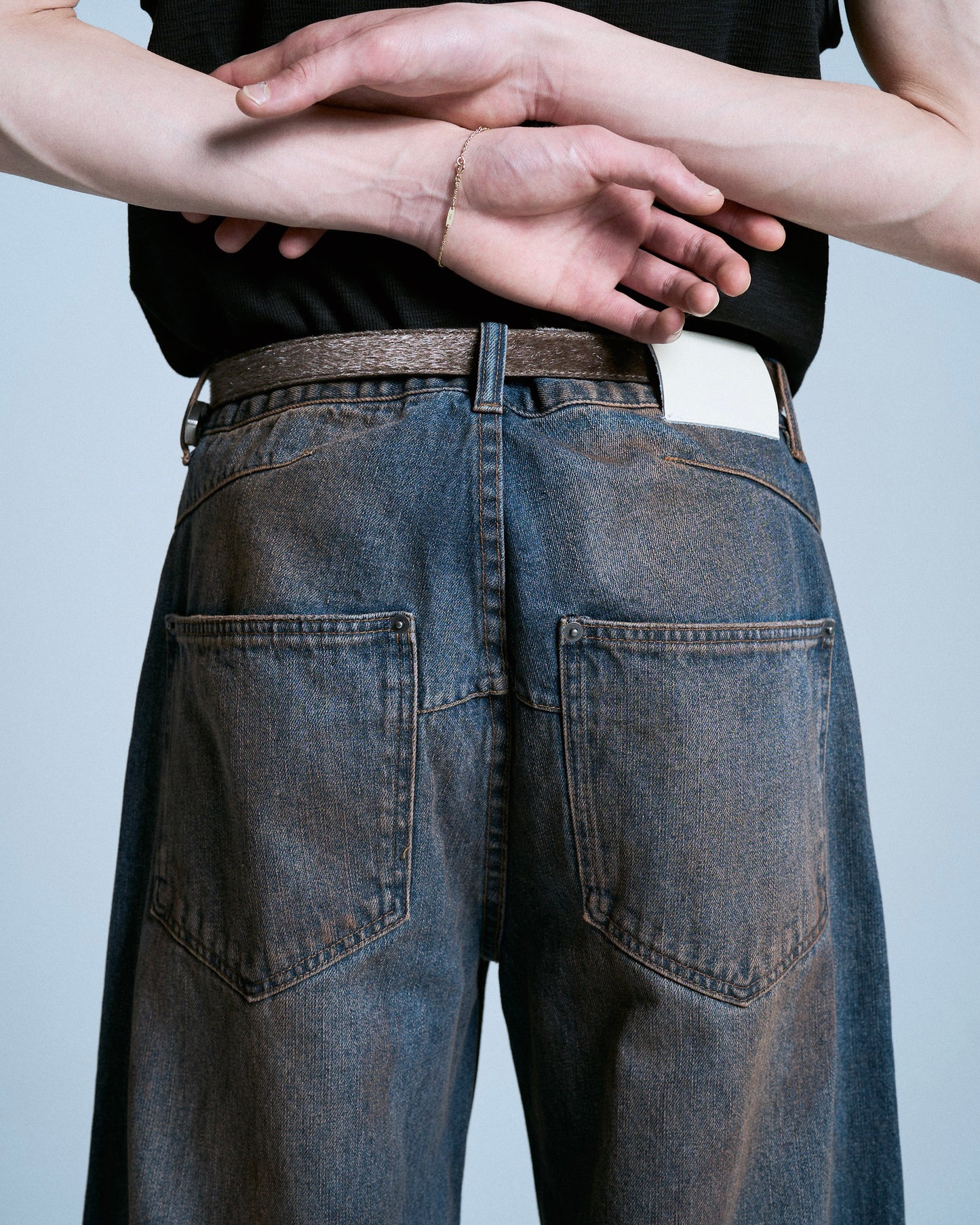 SIDE SEAM SEMI-FLARE SLUB JEANS