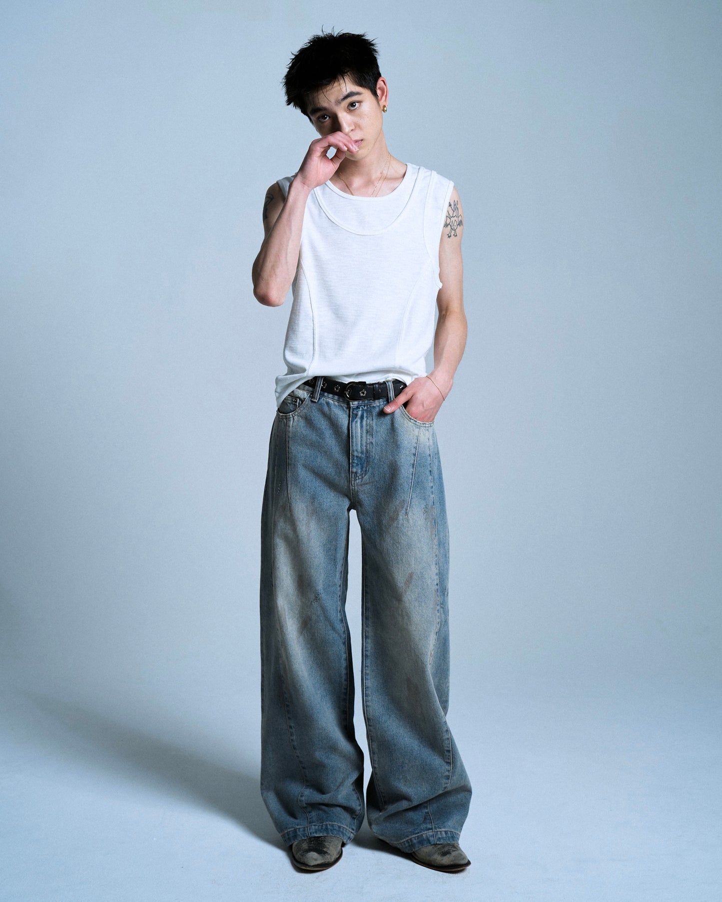 SIDE SEAM SEMI-FLARE SLUB JEANS