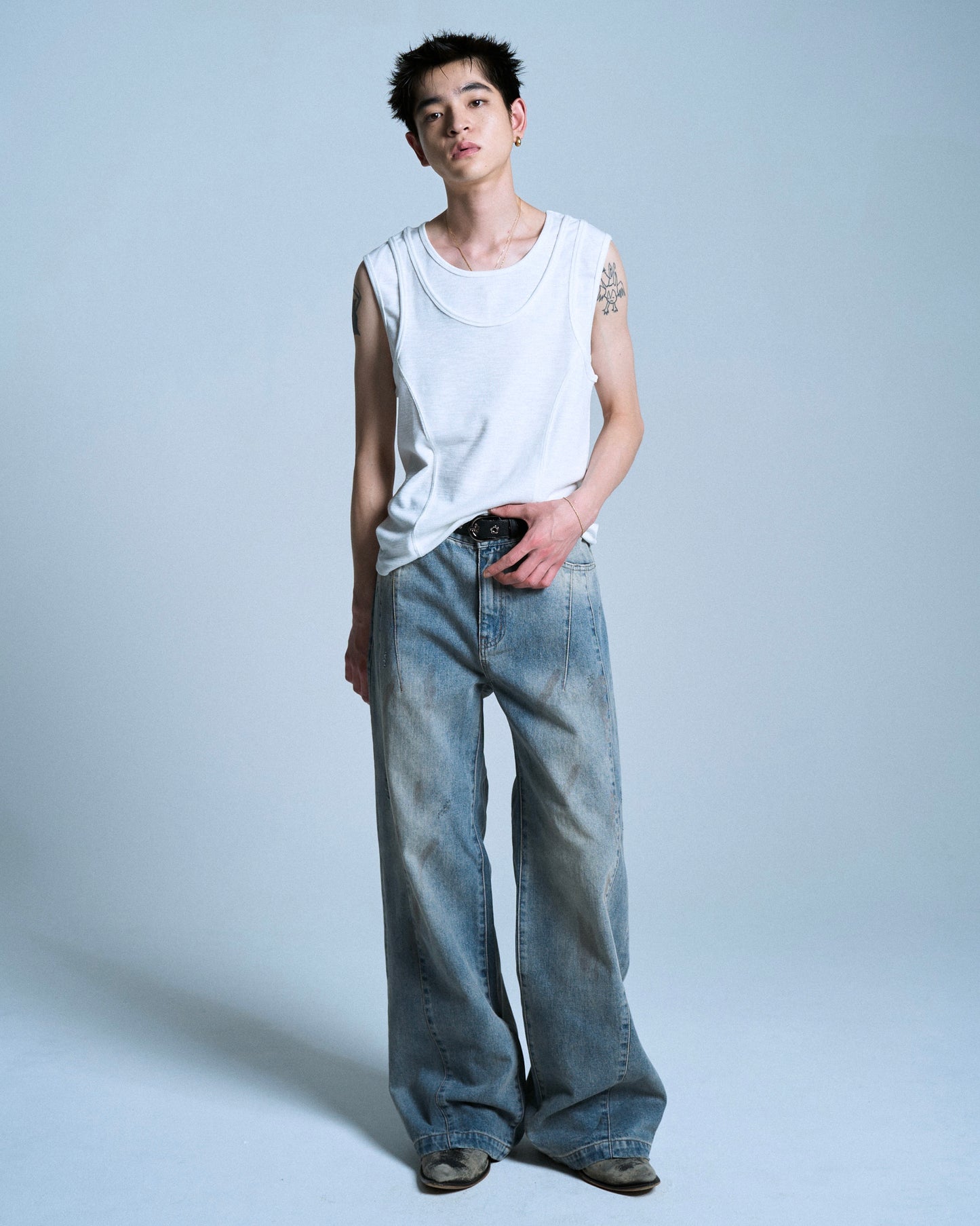 SIDE SEAM SEMI-FLARE SLUB JEANS