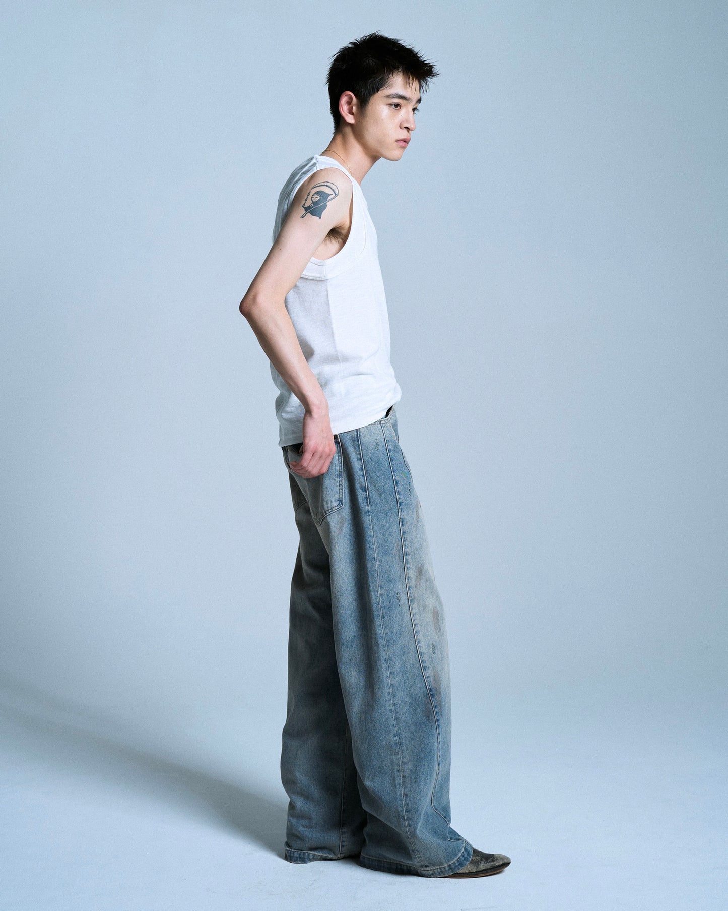 SIDE SEAM SEMI-FLARE SLUB JEANS
