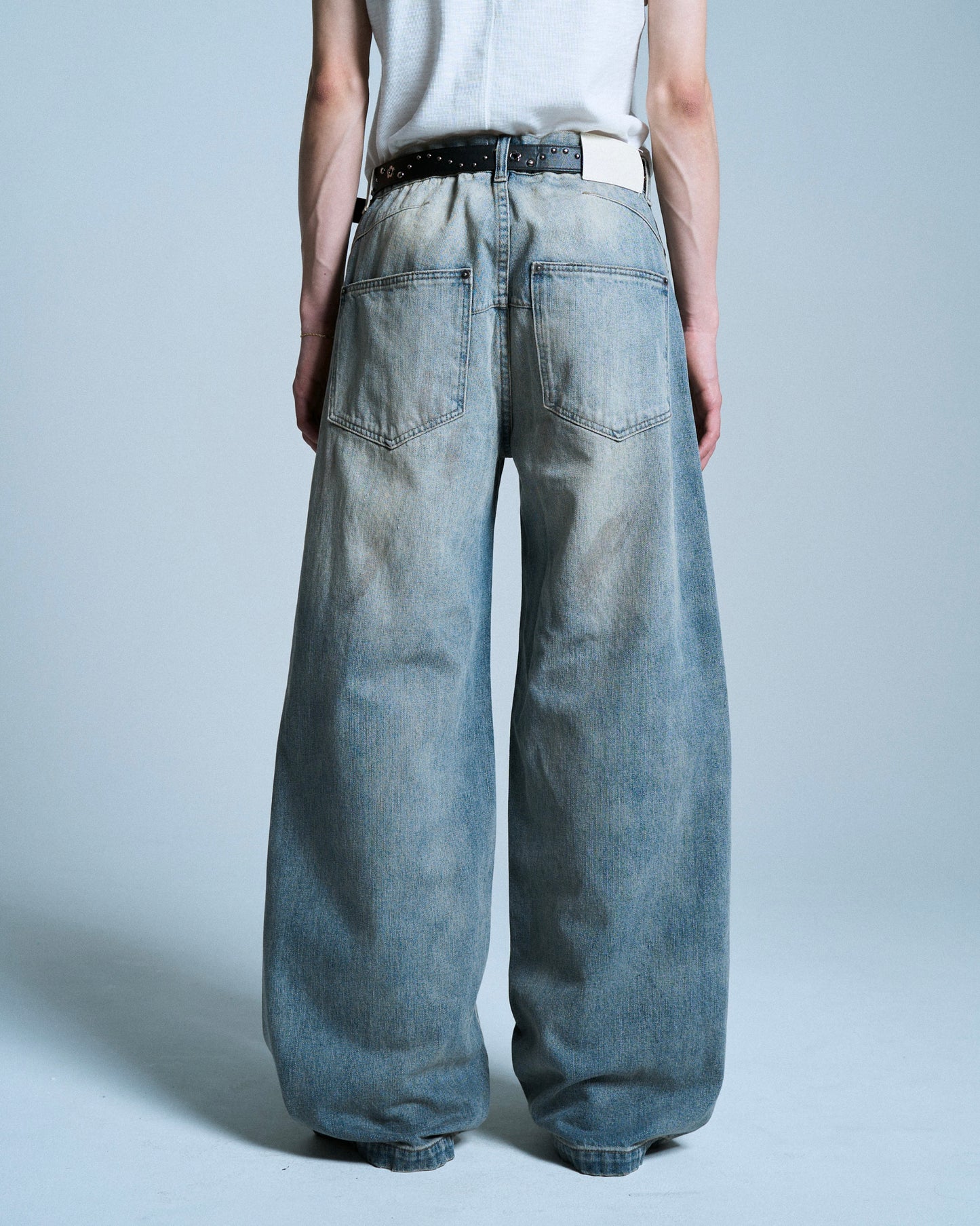 SIDE SEAM SEMI-FLARE SLUB JEANS