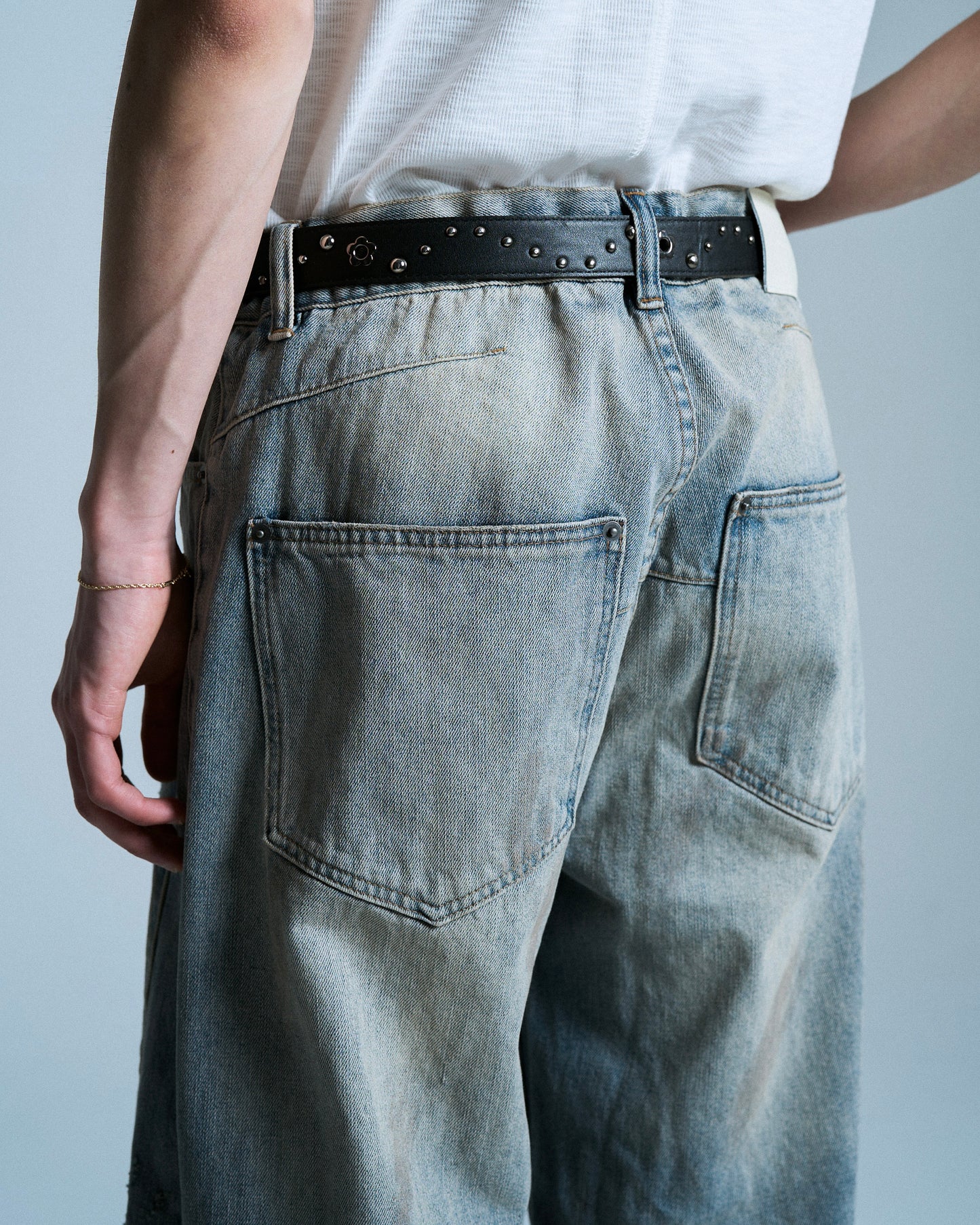 SIDE SEAM SEMI-FLARE SLUB JEANS