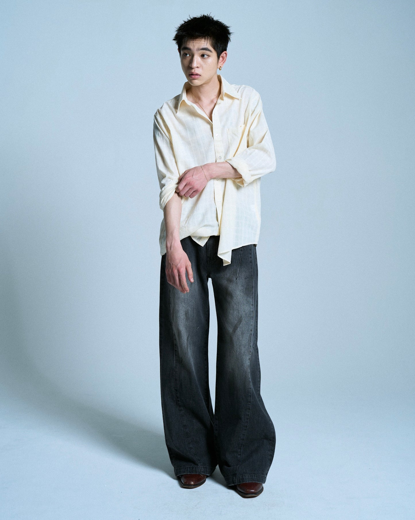 SIDE SEAM SEMI-FLARE SLUB JEANS