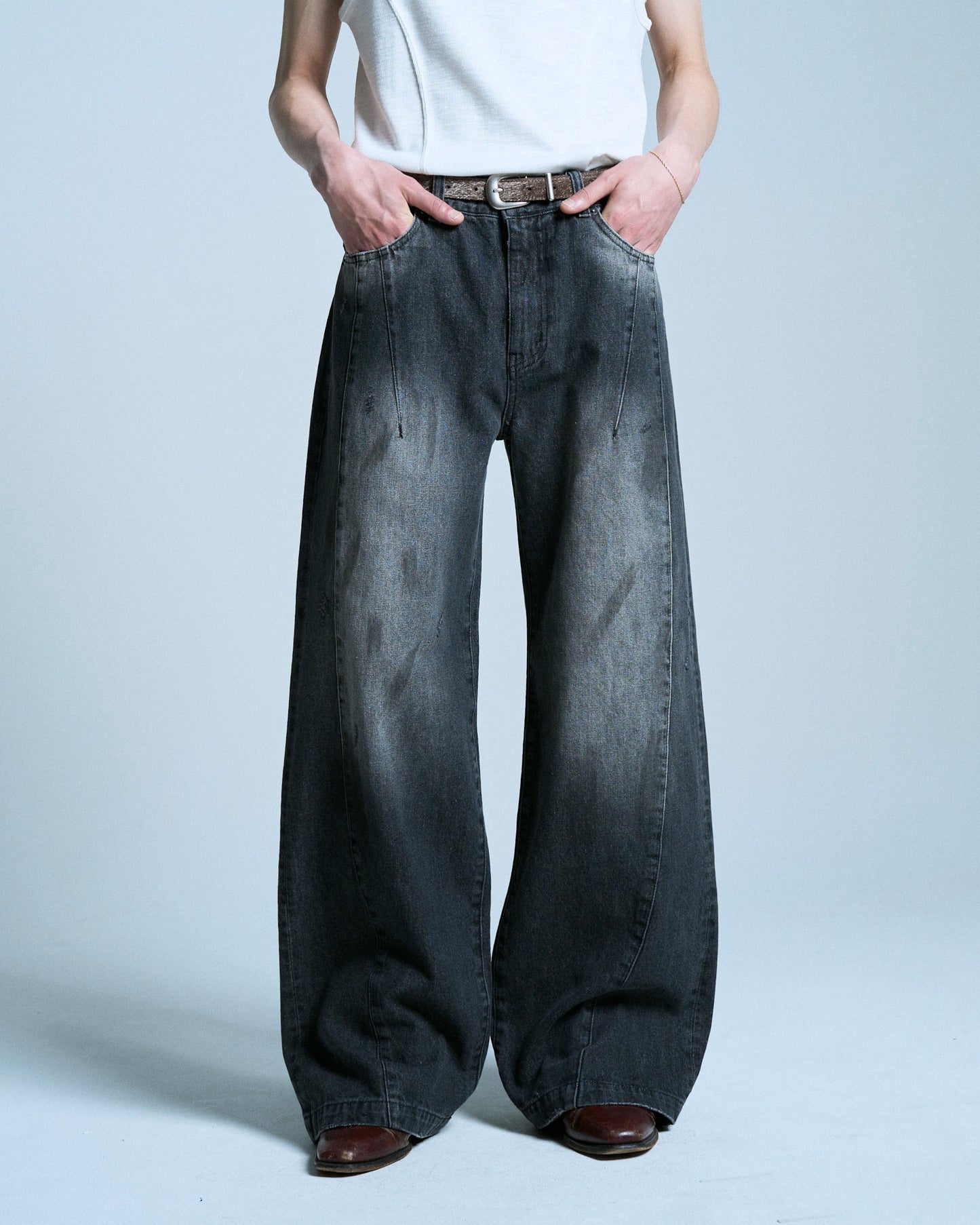 SIDE SEAM SEMI-FLARE SLUB JEANS