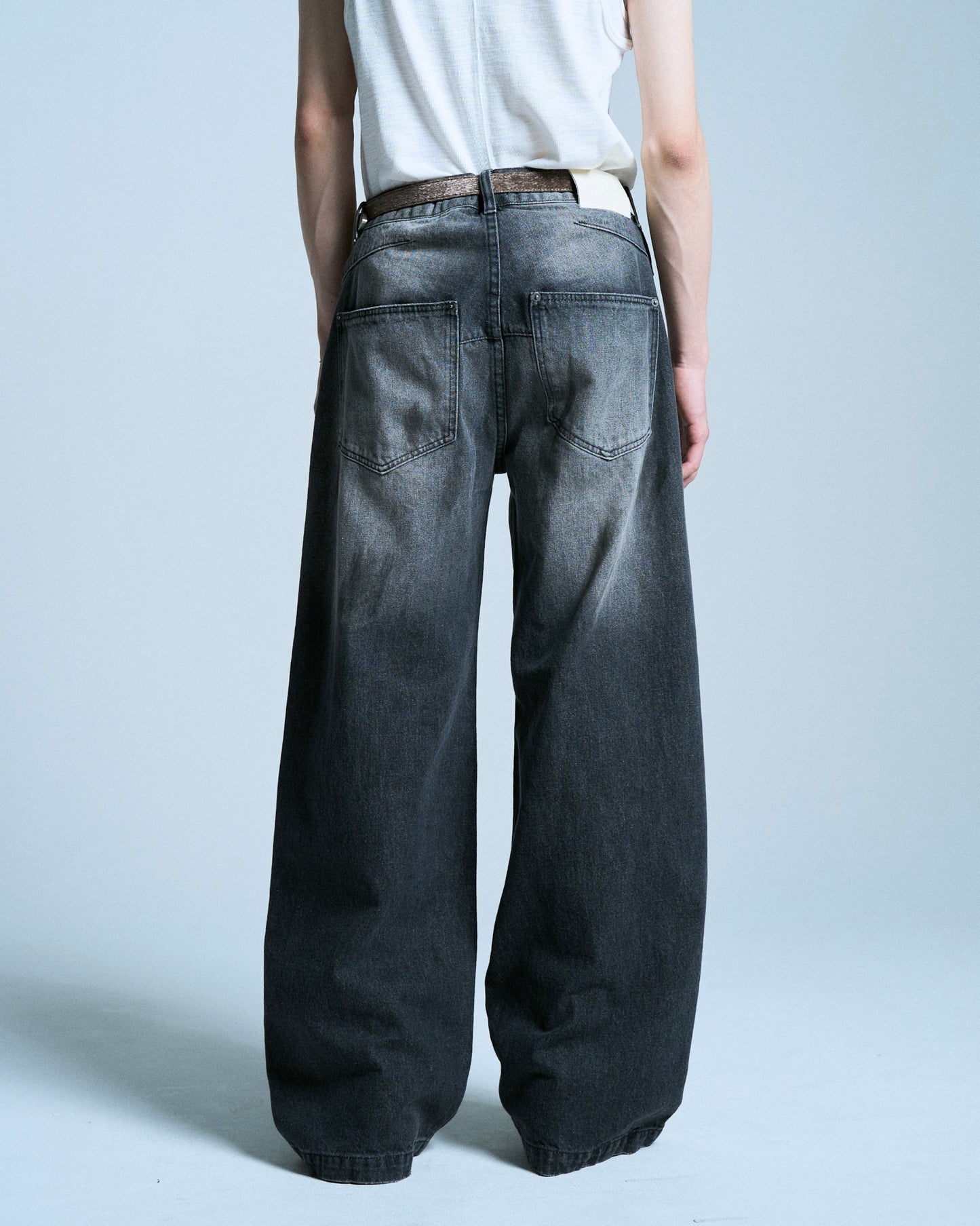 SIDE SEAM SEMI-FLARE SLUB JEANS