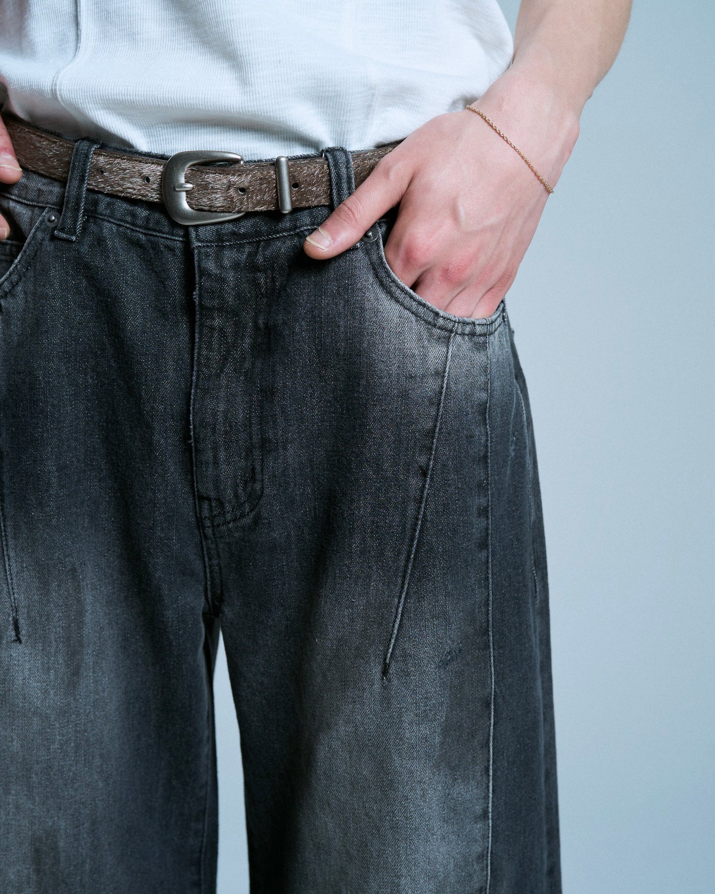 SIDE SEAM SEMI-FLARE SLUB JEANS