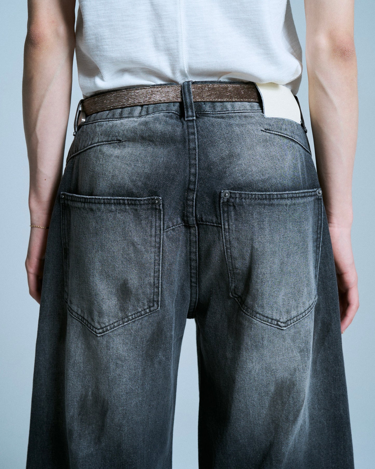 SIDE SEAM SEMI-FLARE SLUB JEANS