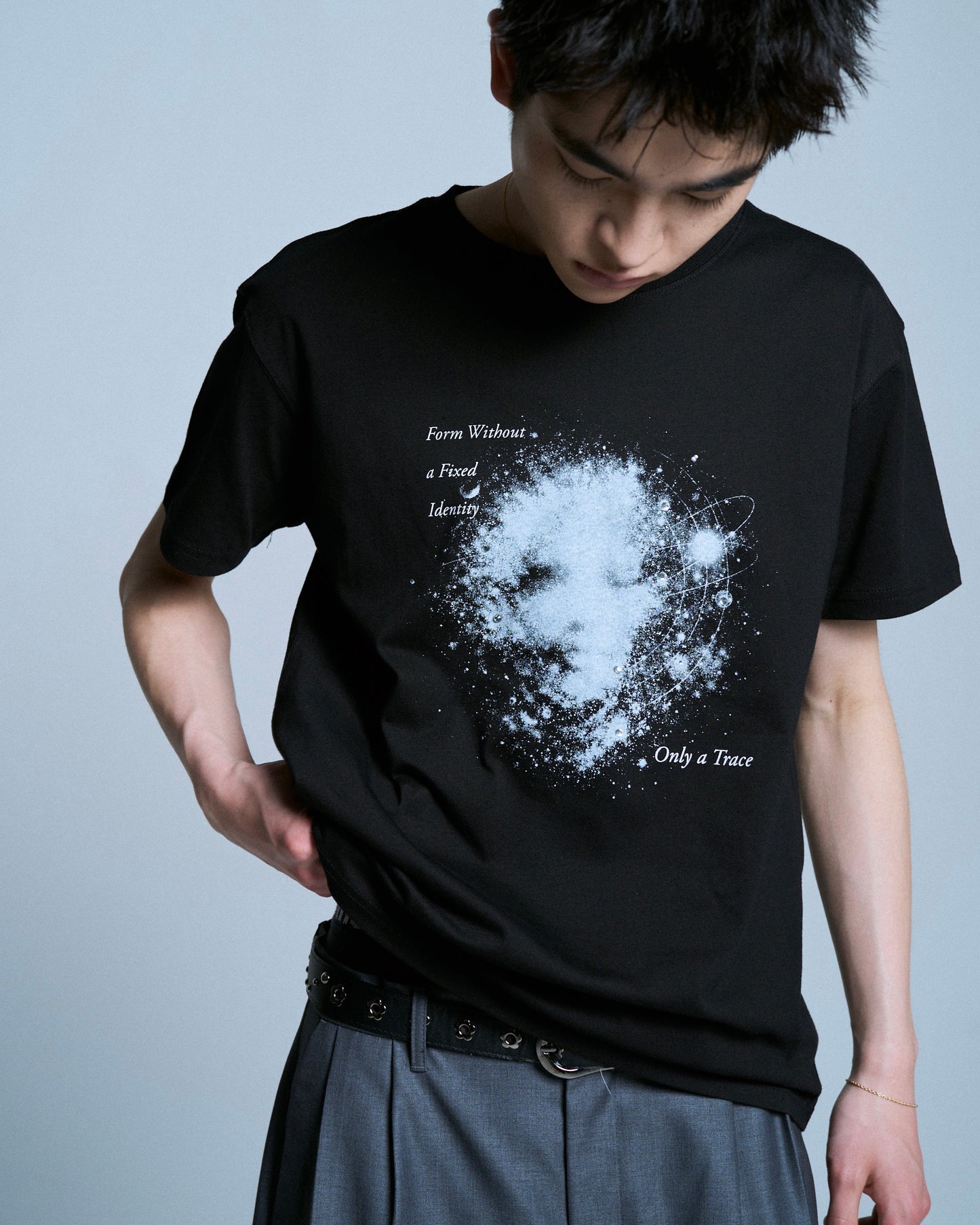 GRAPHIC SPACE RHINESTONE TEE