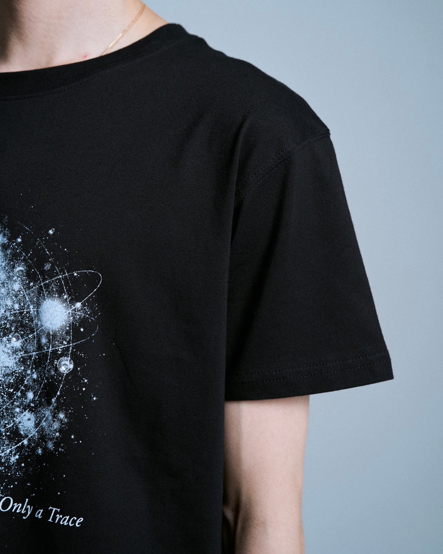 GRAPHIC SPACE RHINESTONE TEE