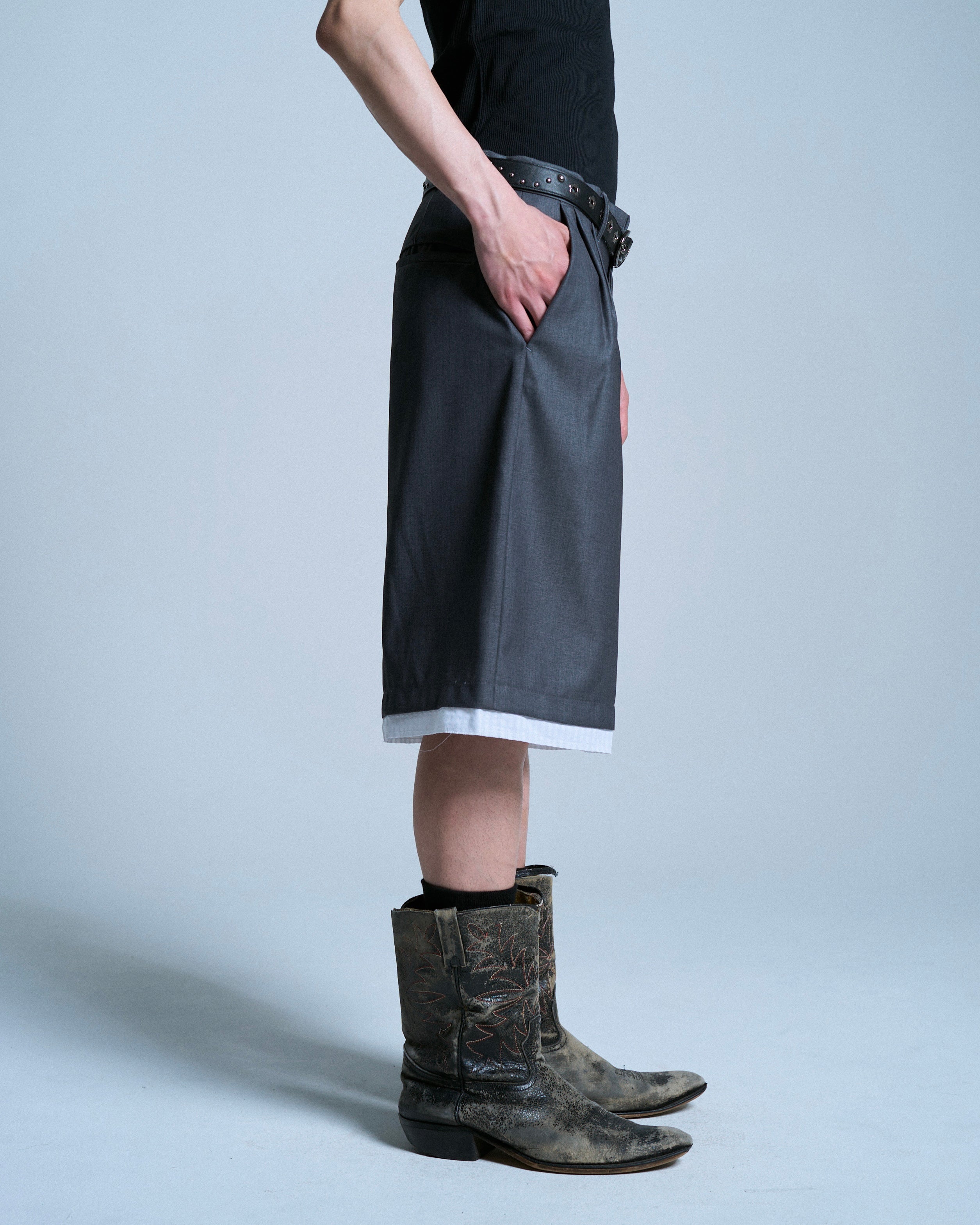 CUT OFF LAYERED SLACKS SHORTS – CAMPHOR WOOD - OFFICIAL ONLINE