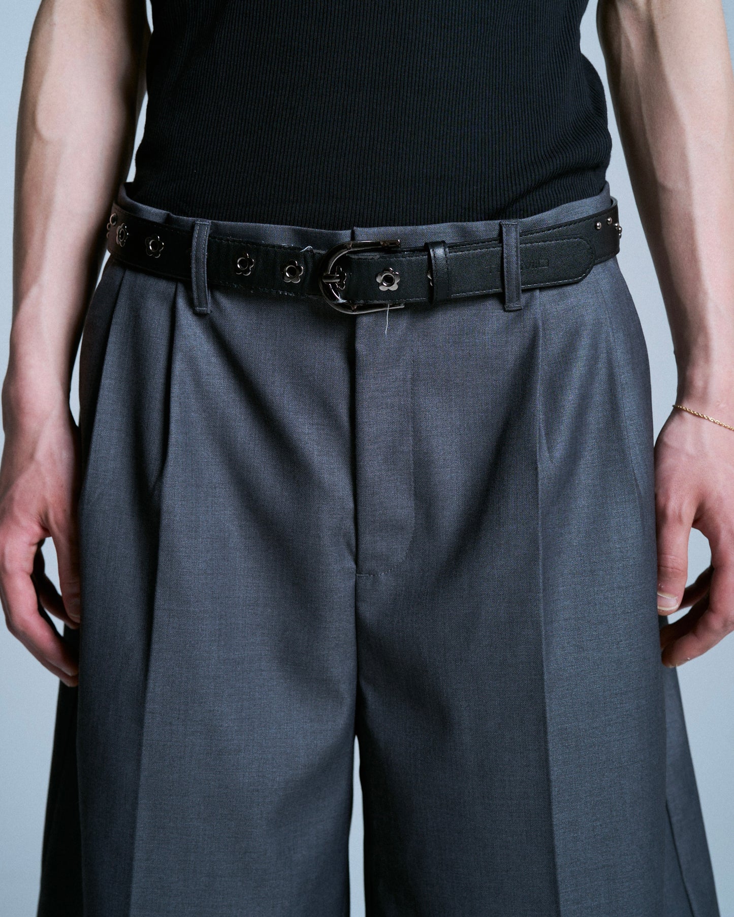 CUT OFF LAYERED SLACKS SHORTS