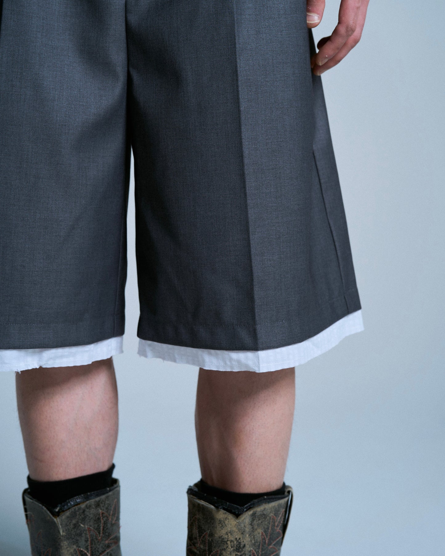 CUT OFF LAYERED SLACKS SHORTS