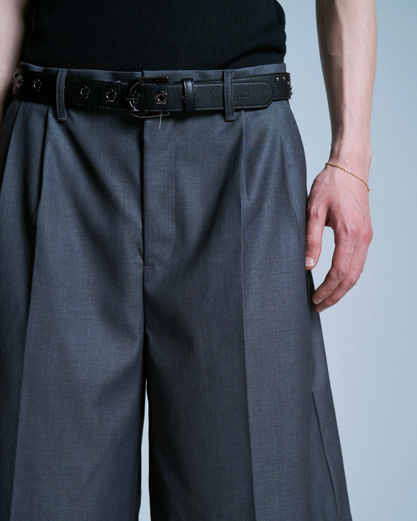 CUT OFF LAYERED SLACKS SHORTS