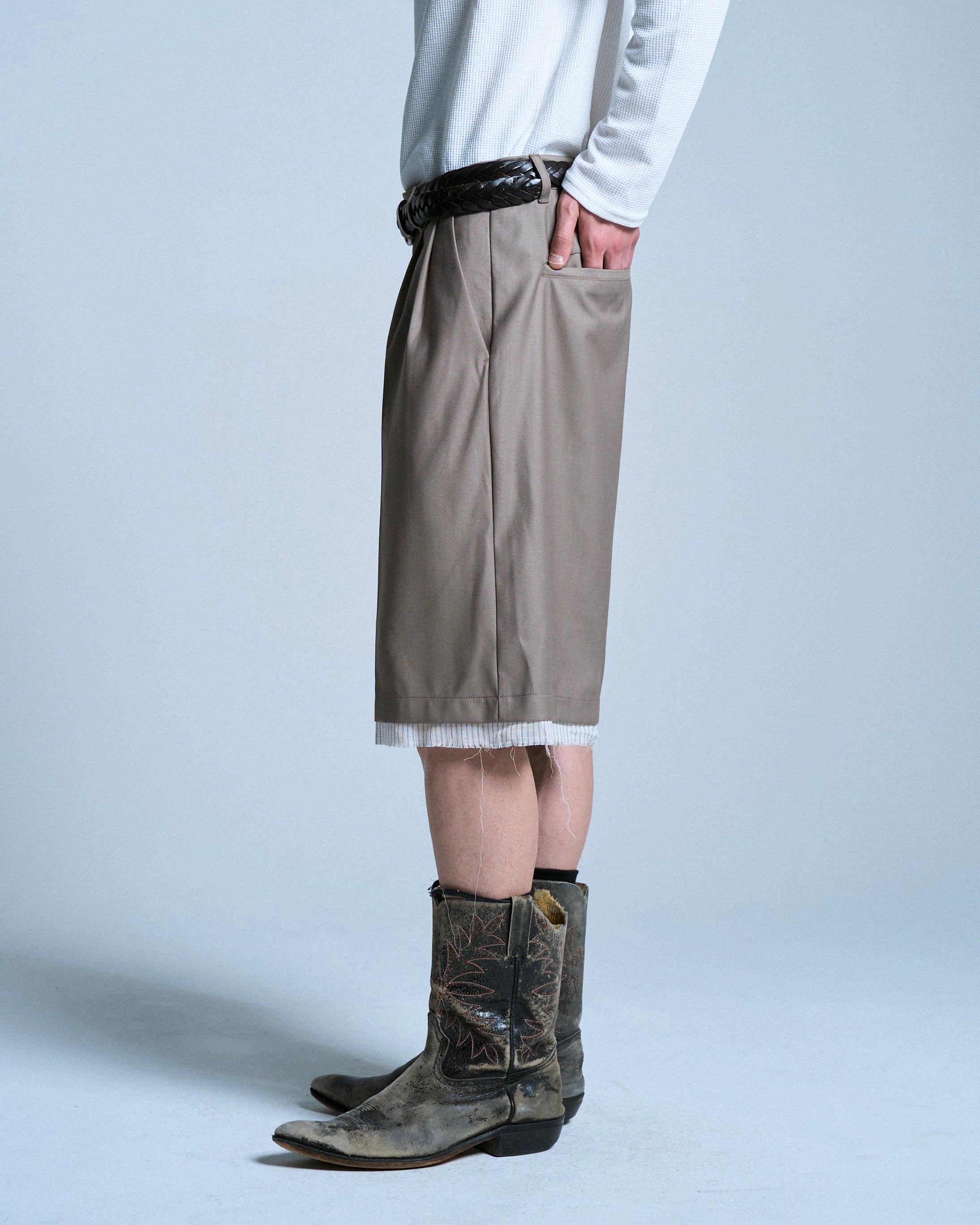 CUT OFF LAYERED SLACKS SHORTS – CAMPHOR WOOD - OFFICIAL ONLINE