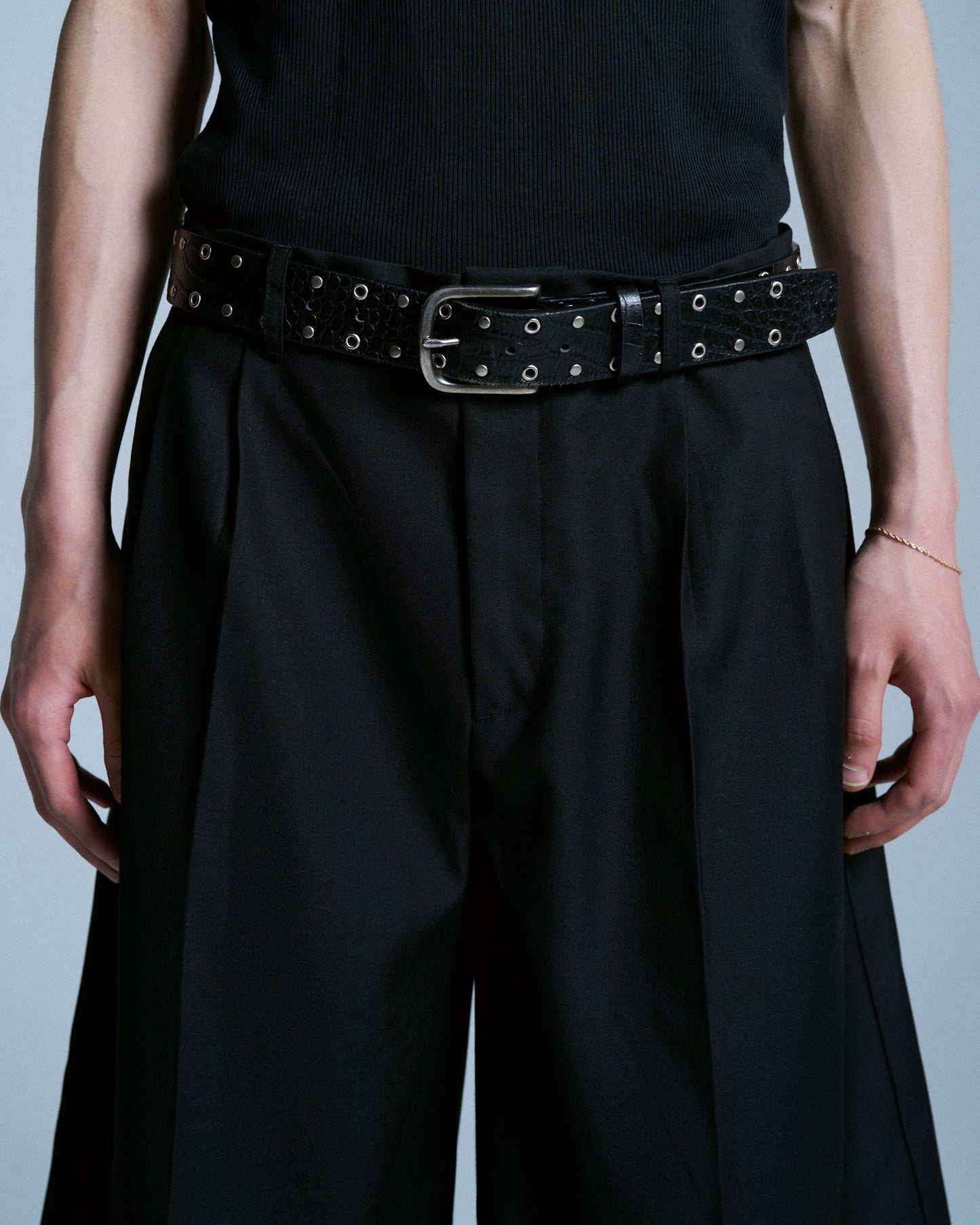 CUT OFF LAYERED SLACKS SHORTS