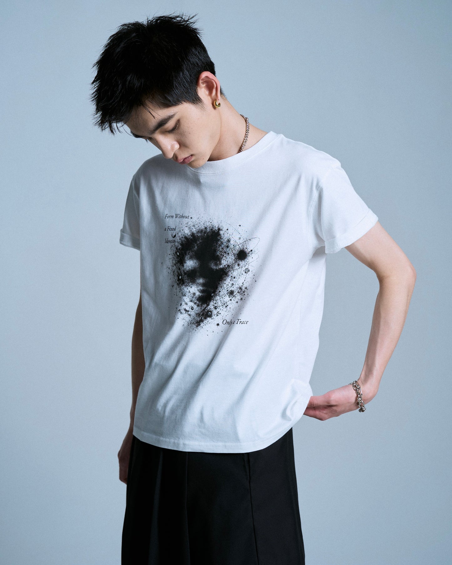 GRAPHIC SPACE RHINESTONE TEE