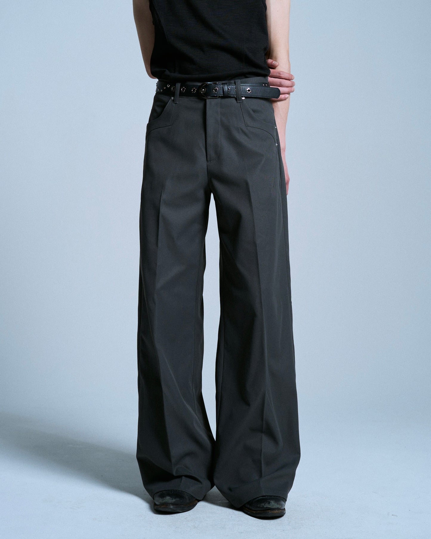 PRESSED POLYESTER FLARE SLACKS