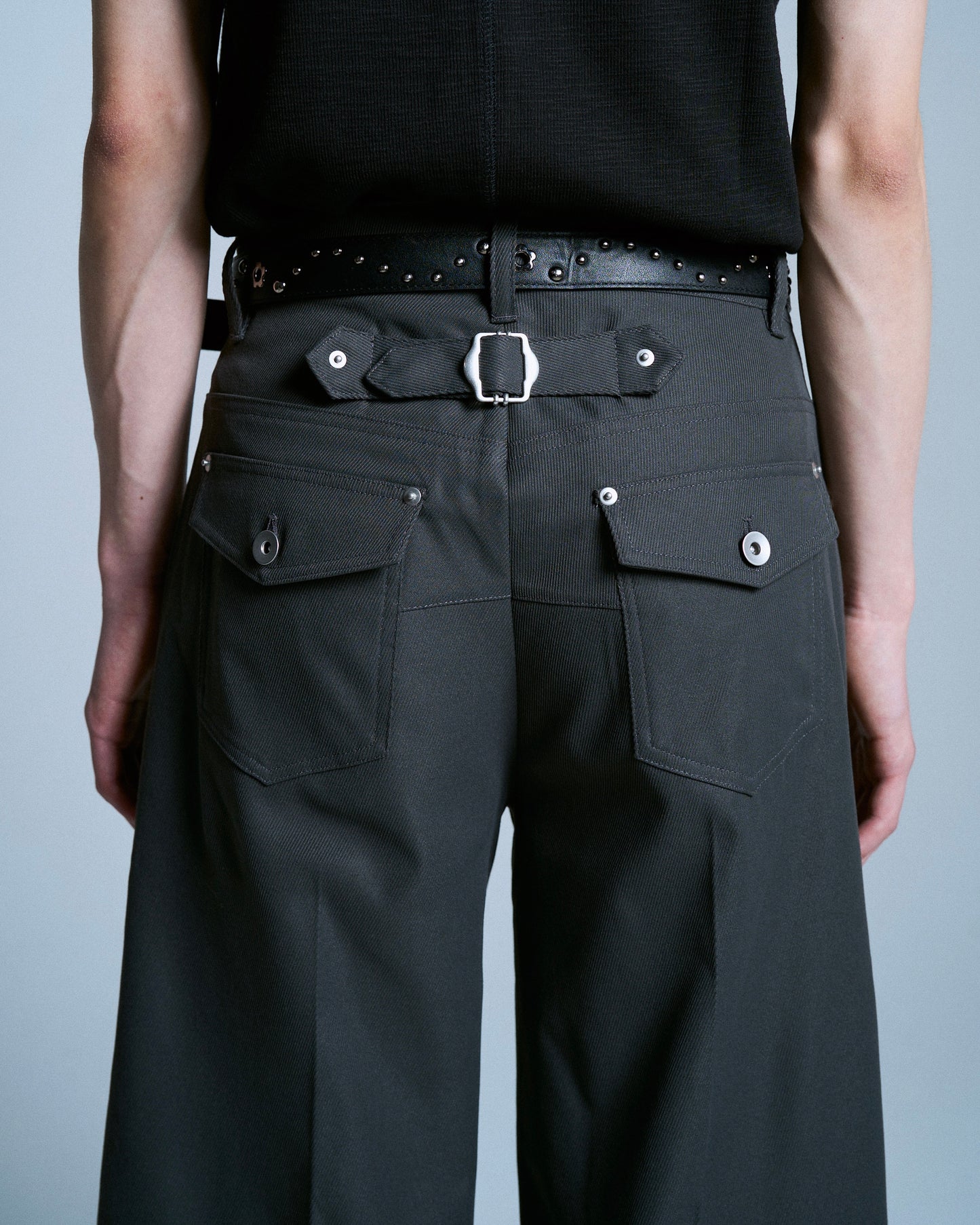 PRESSED POLYESTER FLARE SLACKS