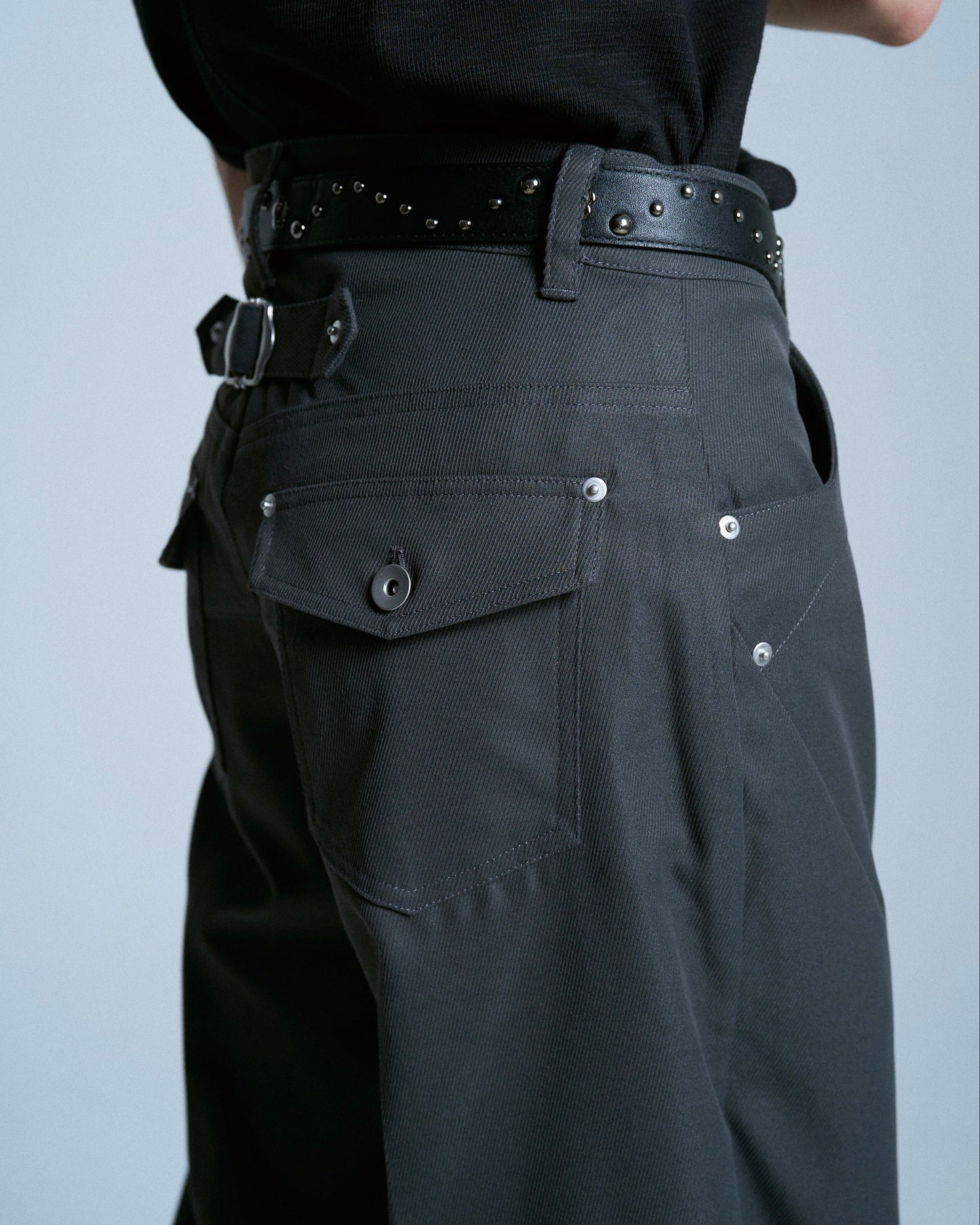 PRESSED POLYESTER FLARE SLACKS