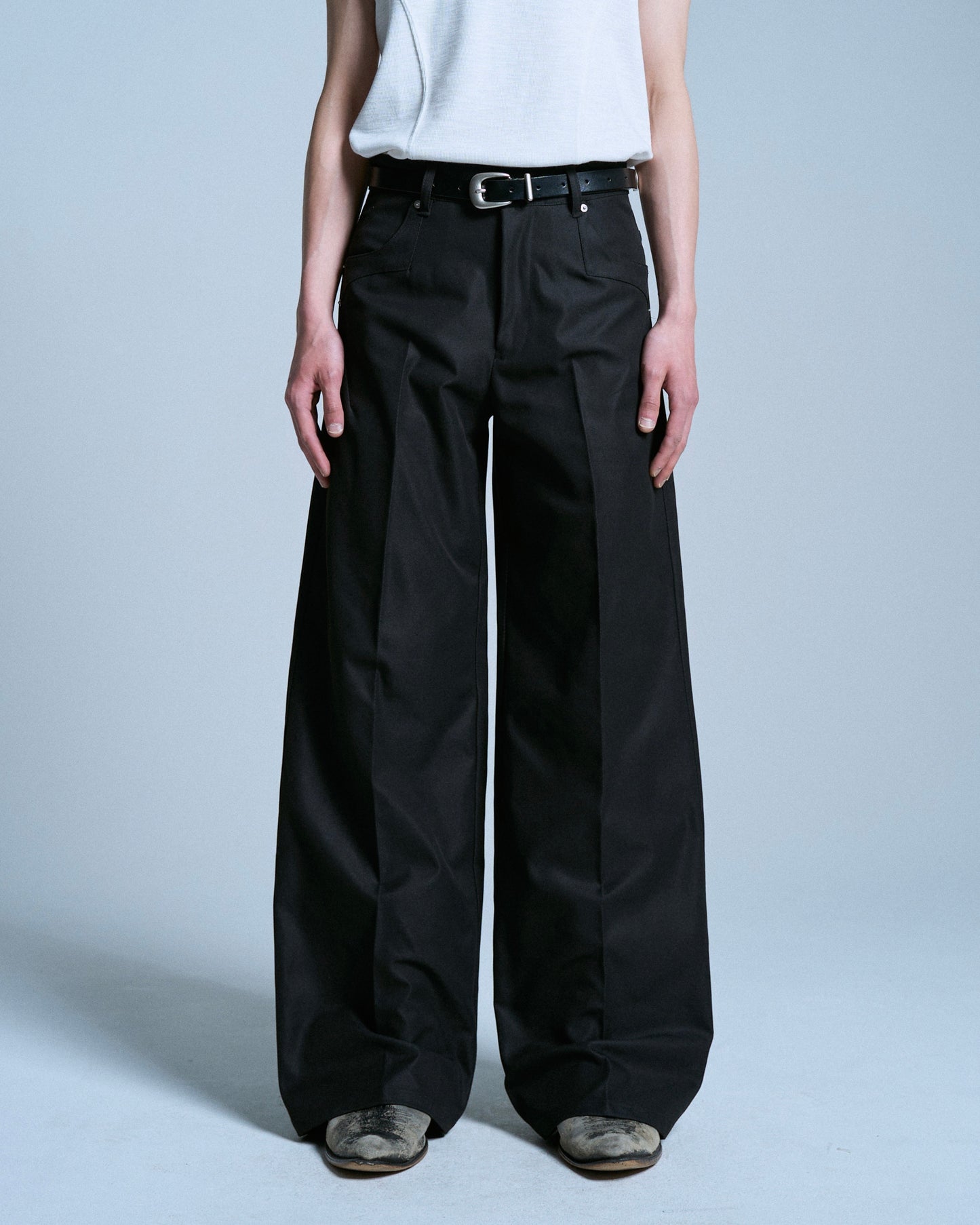 PRESSED POLYESTER FLARE SLACKS