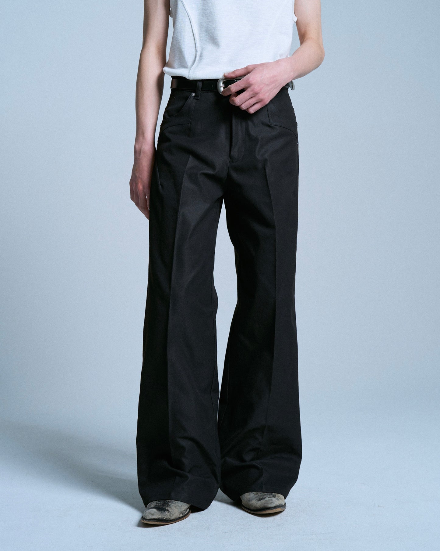 PRESSED POLYESTER FLARE SLACKS