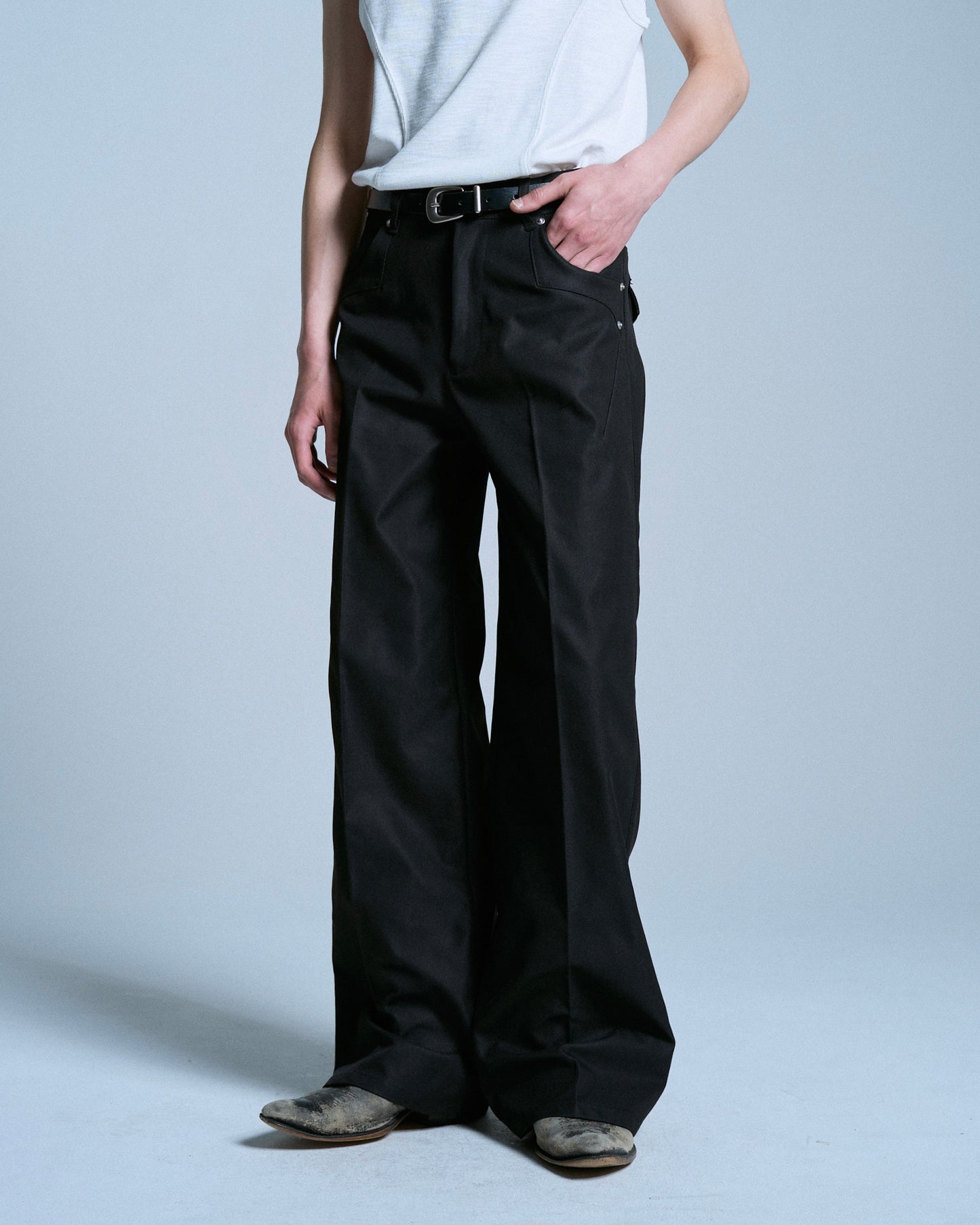 PRESSED POLYESTER FLARE SLACKS