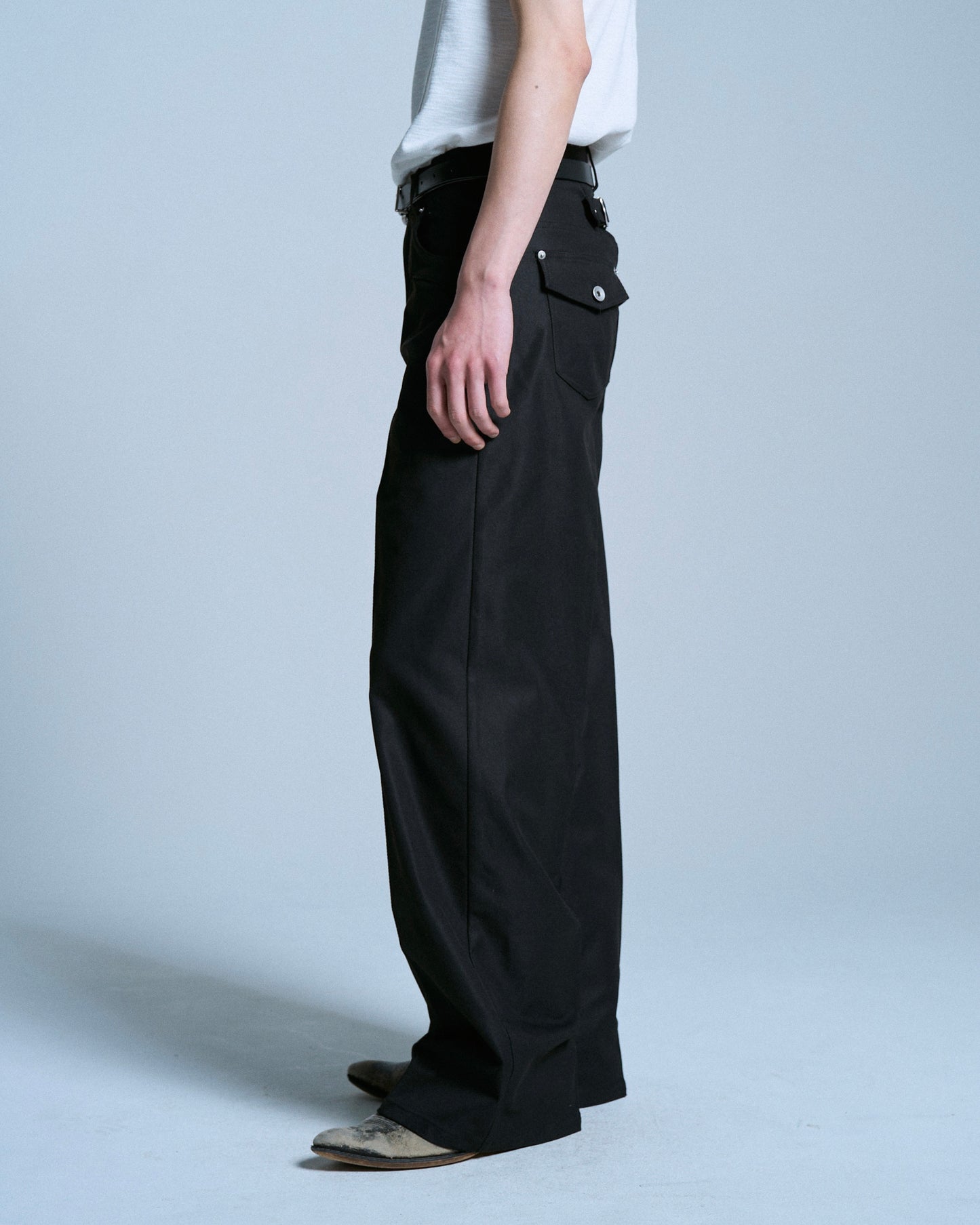 PRESSED POLYESTER FLARE SLACKS