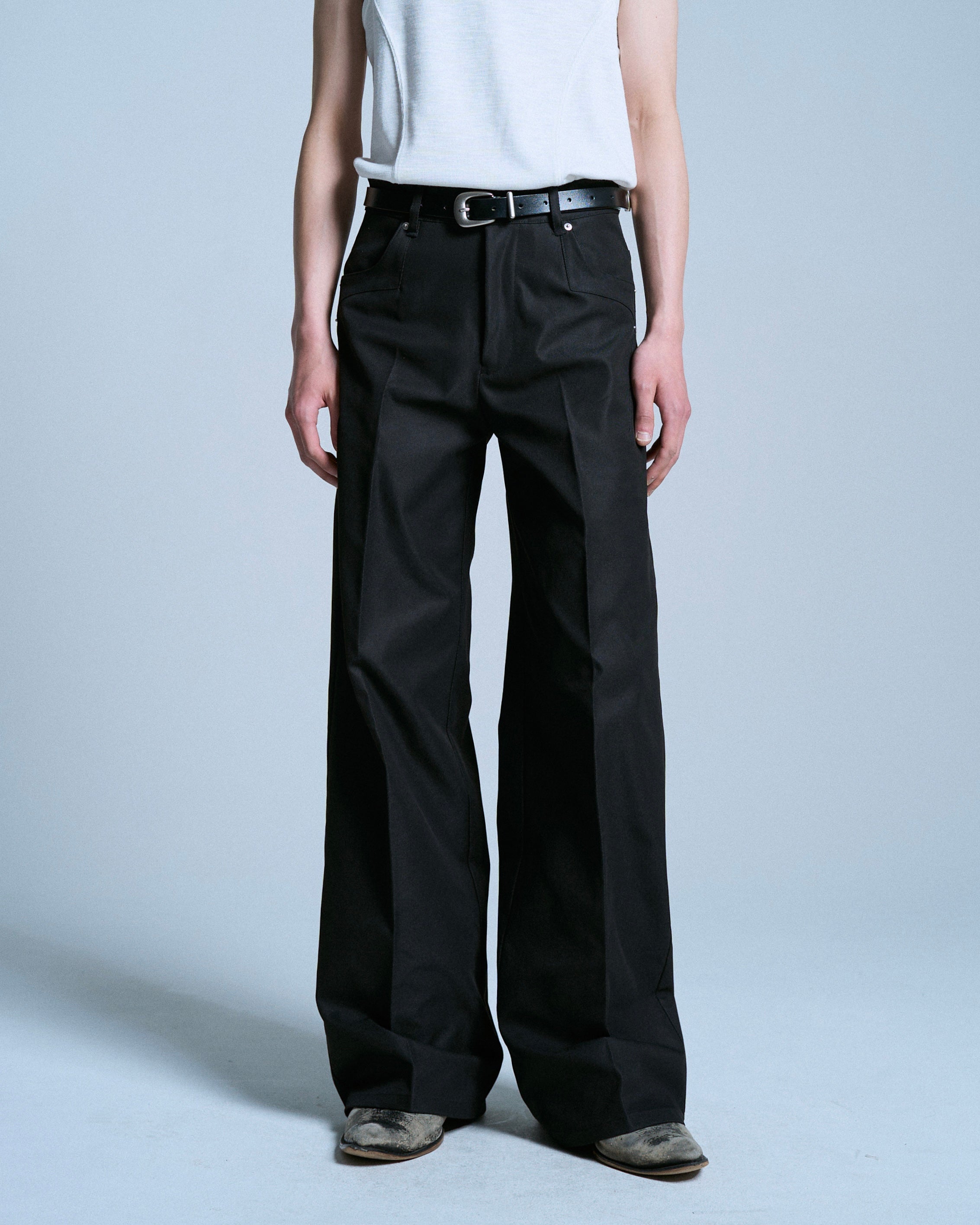 PRESSED POLYESTER FLARE SLACKS – CAMPHOR WOOD - OFFICIAL ONLINE