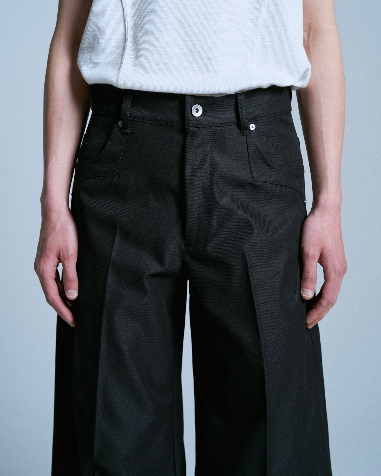 PRESSED POLYESTER FLARE SLACKS