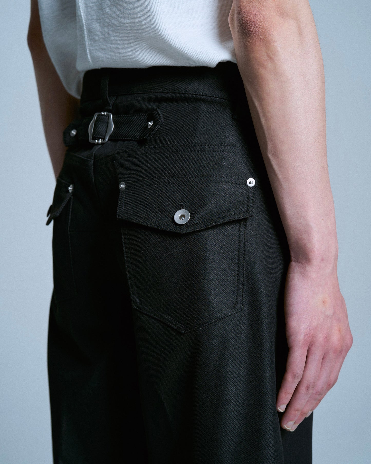 PRESSED POLYESTER FLARE SLACKS