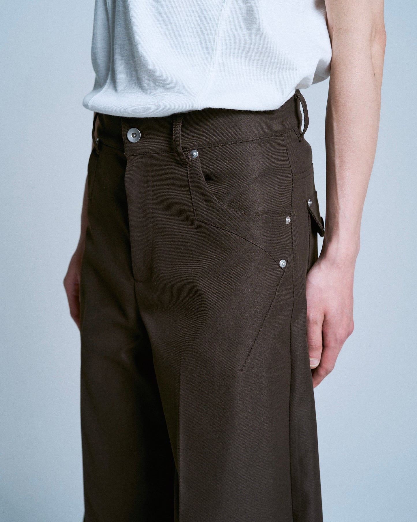 PRESSED POLYESTER FLARE SLACKS
