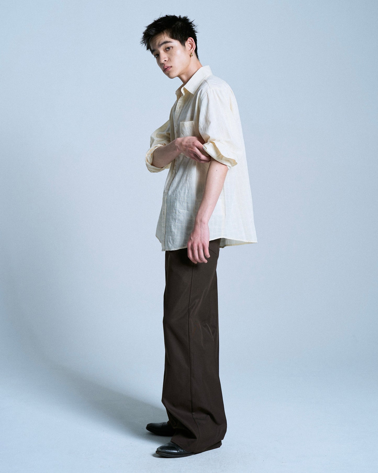 PRESSED POLYESTER FLARE SLACKS
