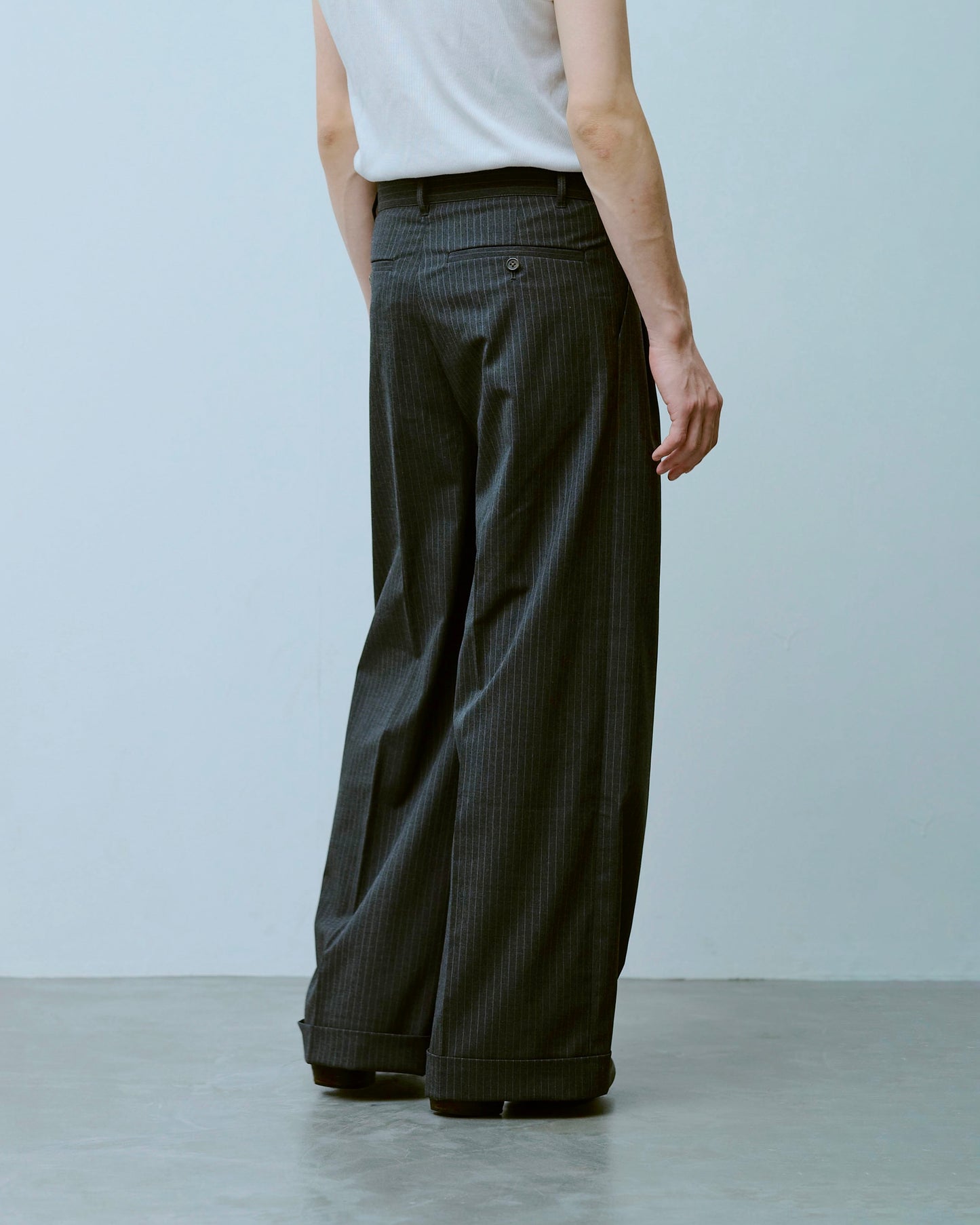 2tuck wide baggy flare slacks - STRIPE